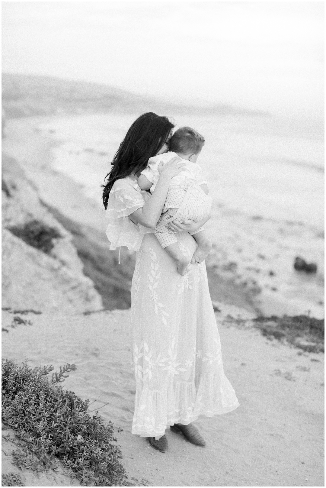 Newport_Beach_Newborn_Light_Airy_Natural_Photographer_Newport_Beach_Photographer_Orange_County_Family_Photographer_Cori_Kleckner_Photography_Huntington_Beach_Photographer_Family_OC_Newborn_Danielle_Lawley_Parker_Maternity_Family_Jordan_Lawley_3366.jpg