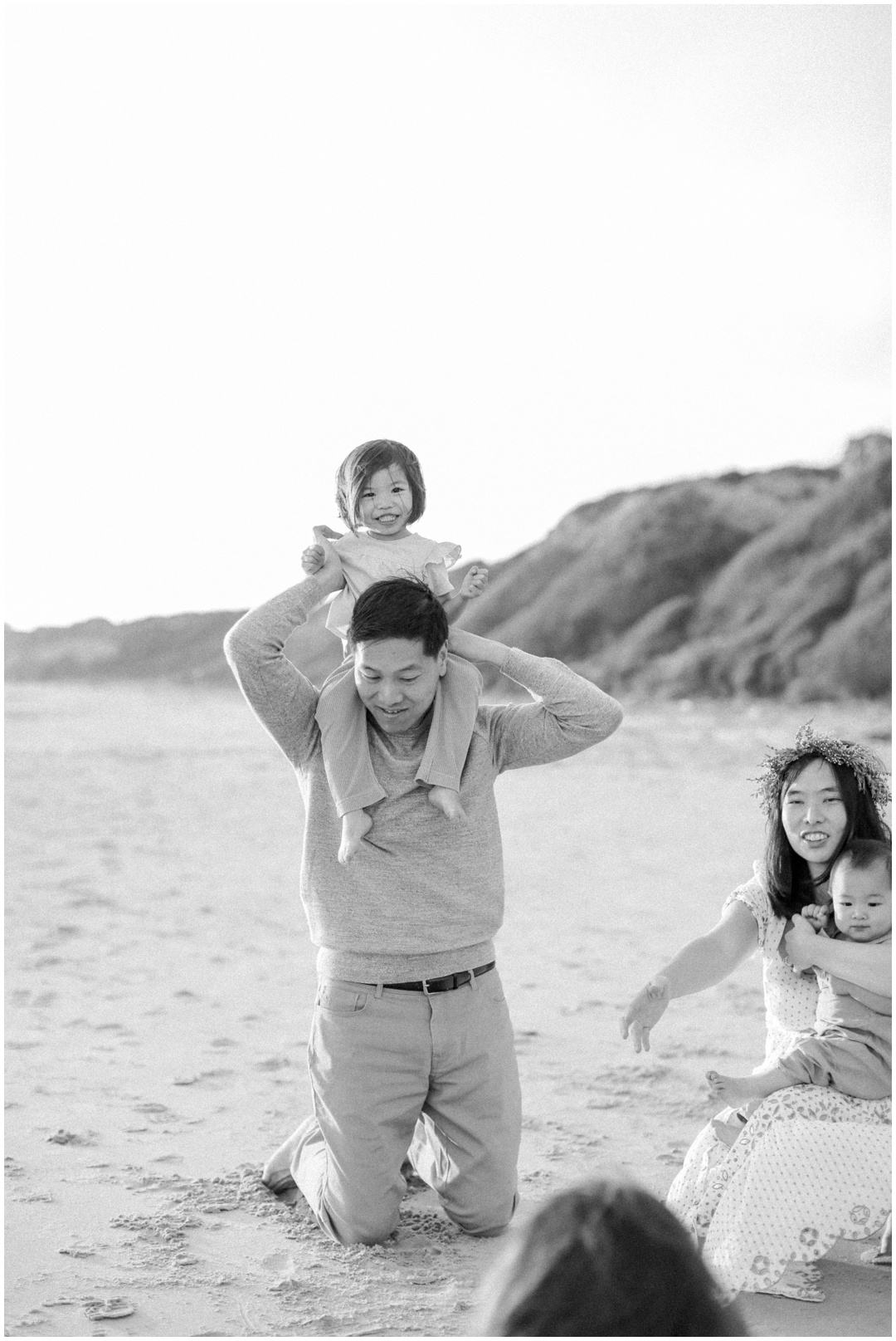 Newport_Beach_Newborn_Light_Airy_Natural_Photographer_Newport_Beach_Photographer_Orange_County_Family_Photographer_Cori_Kleckner_Photography_Huntington_Beach_Photographer_Family_OC_Newborn_Jennifer_Tom_Maternity_Family_session__3435.jpg