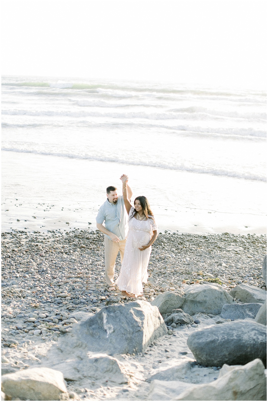 Newport_Beach_Newborn_Light_Airy_Natural_Photographer_Newport_Beach_Photographer_Orange_County_Family_Photographer_Cori_Kleckner_Photography_Huntington_Beach_Photographer_Family_OC_Newborn_Natasha_Flamenco_David_Flamenco_Maternity_Family_session__3403.jpg