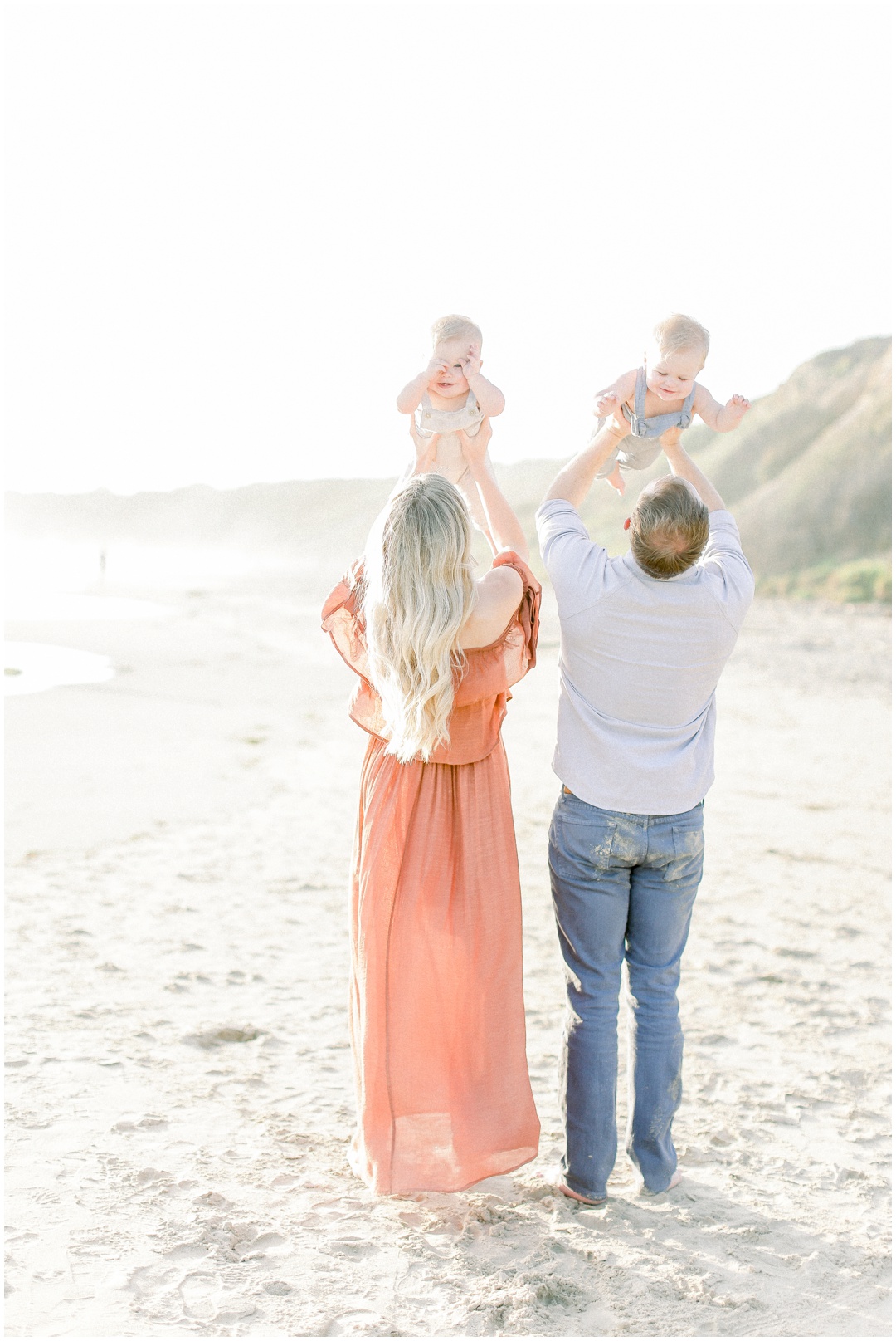 Newport_Beach_Newborn_Light_Airy_Natural_Photographer_Newport_Beach_Photographer_Orange_County_Family_Photographer_Cori_Kleckner_Photography_Huntington_Beach_Photographer_Family_OC_Newborn_Kelly_Bandak_Nik_Bandak__3529.jpg