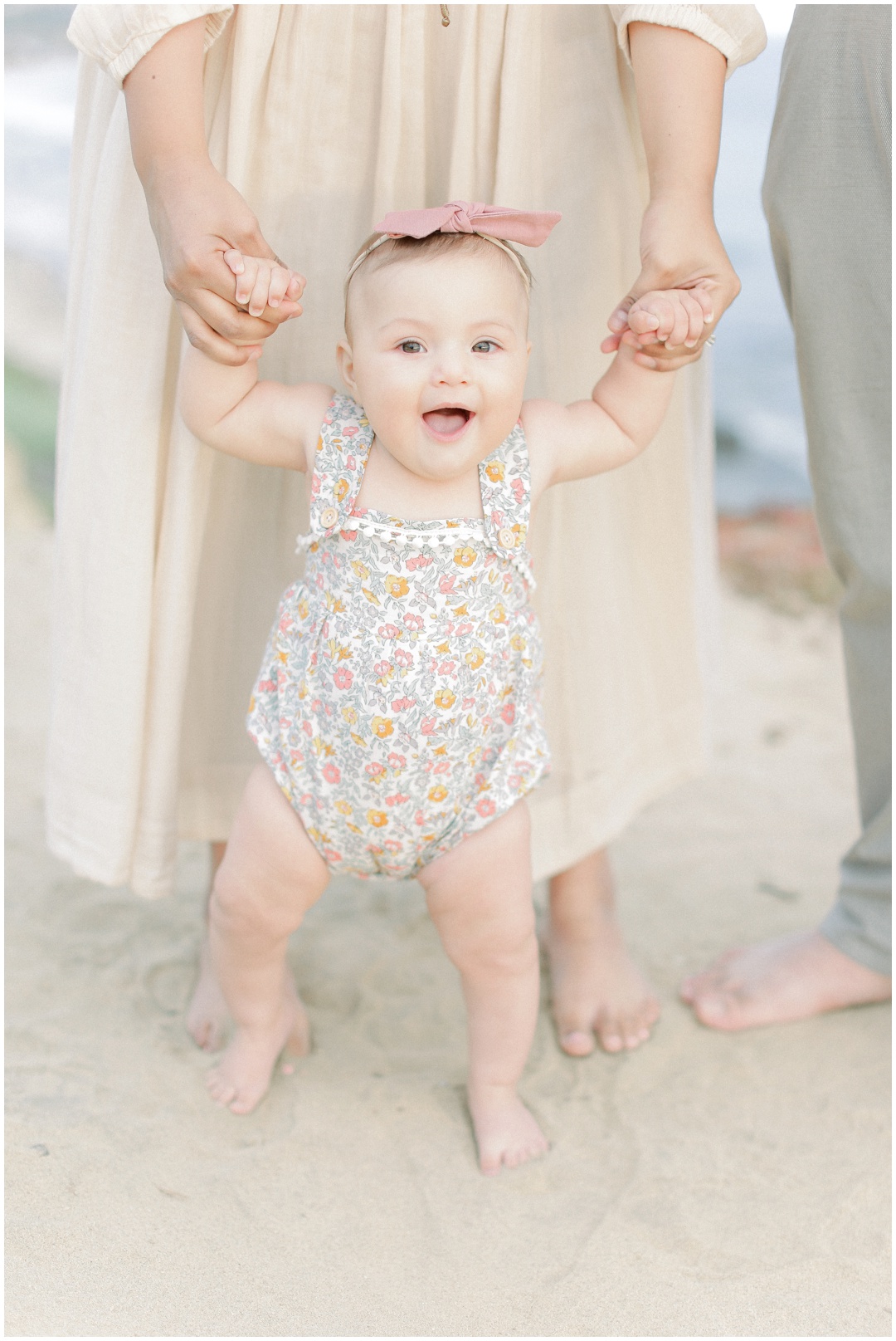 Newport_Beach_Newborn_Light_Airy_Natural_Photographer_Newport_Beach_Photographer_Orange_County_Family_Photographer_Cori_Kleckner_Photography_Huntington_Beach_Photographer_Family_OC_Newborn_Natalie_Nunez_Thomas_Nunez_Natalie_Roca_Rosh_Nunez_Family_3544.jpg