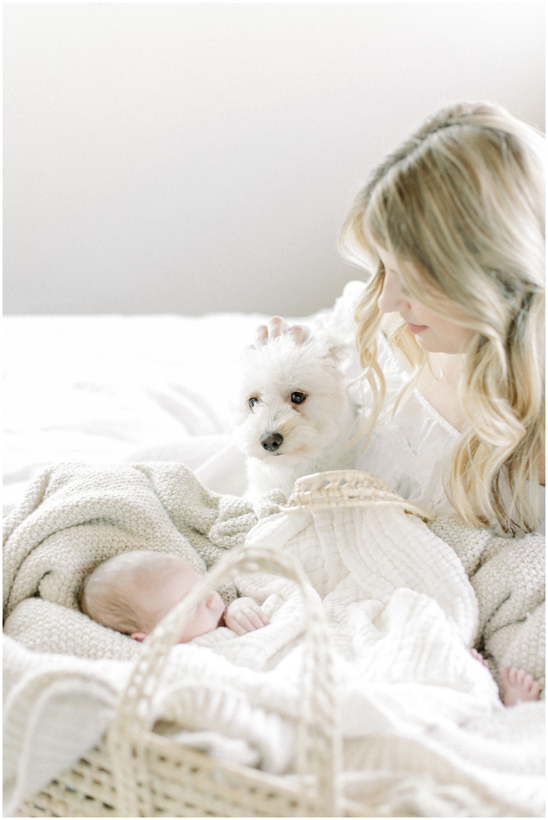 Newport_Beach_Newborn_Light_Airy_Natural_Photographer_Newport_Beach_Photographer_Orange_County_Family_Photographer_Cori_Kleckner_Photography_Huntington_Beach_Photographer_Family_OC_Newborn_Megan_Bradley_Schueneman_Charlie_Schueneman_Dean__3604.jpg