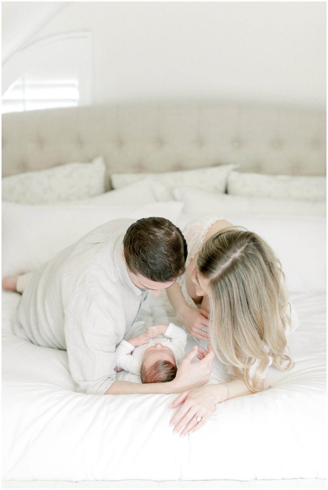 Newport_Beach_Newborn_Light_Airy_Natural_Photographer_Newport_Beach_Photographer_Orange_County_Family_Photographer_Cori_Kleckner_Photography_Huntington_Beach_Photographer_Family_OC_Maternity_Breanna_Santillo__3663.jpg