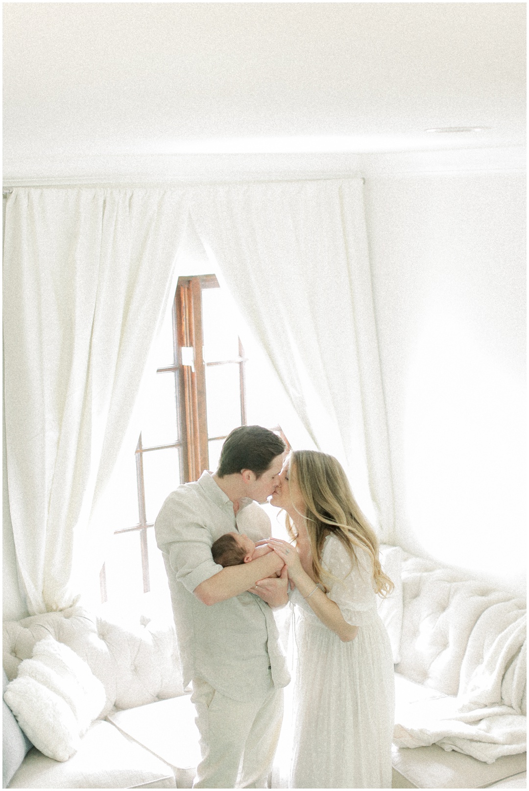 Newport_Beach_Newborn_Light_Airy_Natural_Photographer_Newport_Beach_Photographer_Orange_County_Family_Photographer_Cori_Kleckner_Photography_Huntington_Beach_Photographer_Family_OC_Maternity_Breanna_Santillo__3655.jpg