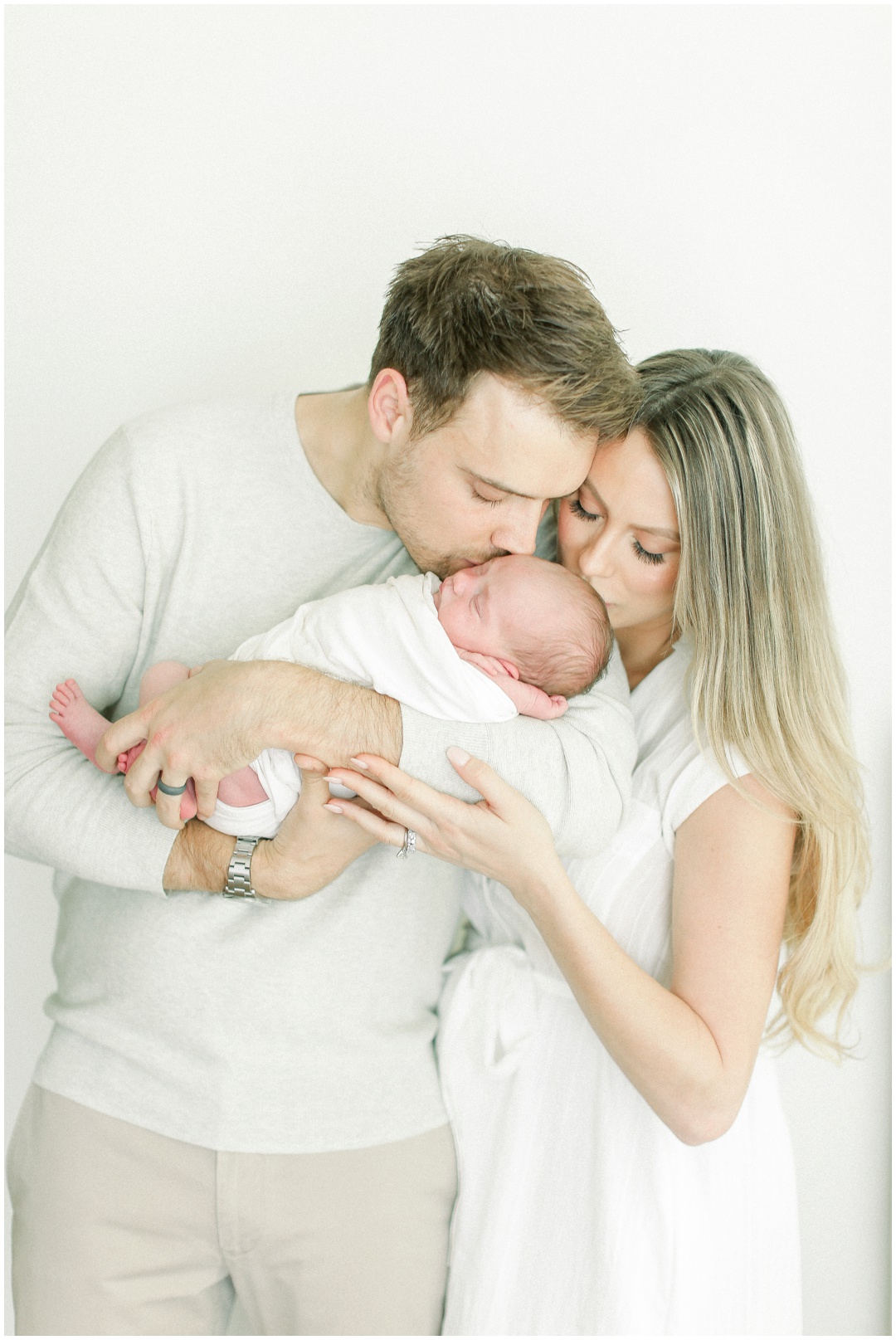 Newport_Beach_Newborn_Light_Airy_Natural_Photographer_Newport_Beach_Photographer_Orange_County_Family_Photographer_Cori_Kleckner_Photography_Newport_Beach_Photographer_newborn_Stephanie_Messiter_Steinhafel_David_Steinhafel_3849.jpg