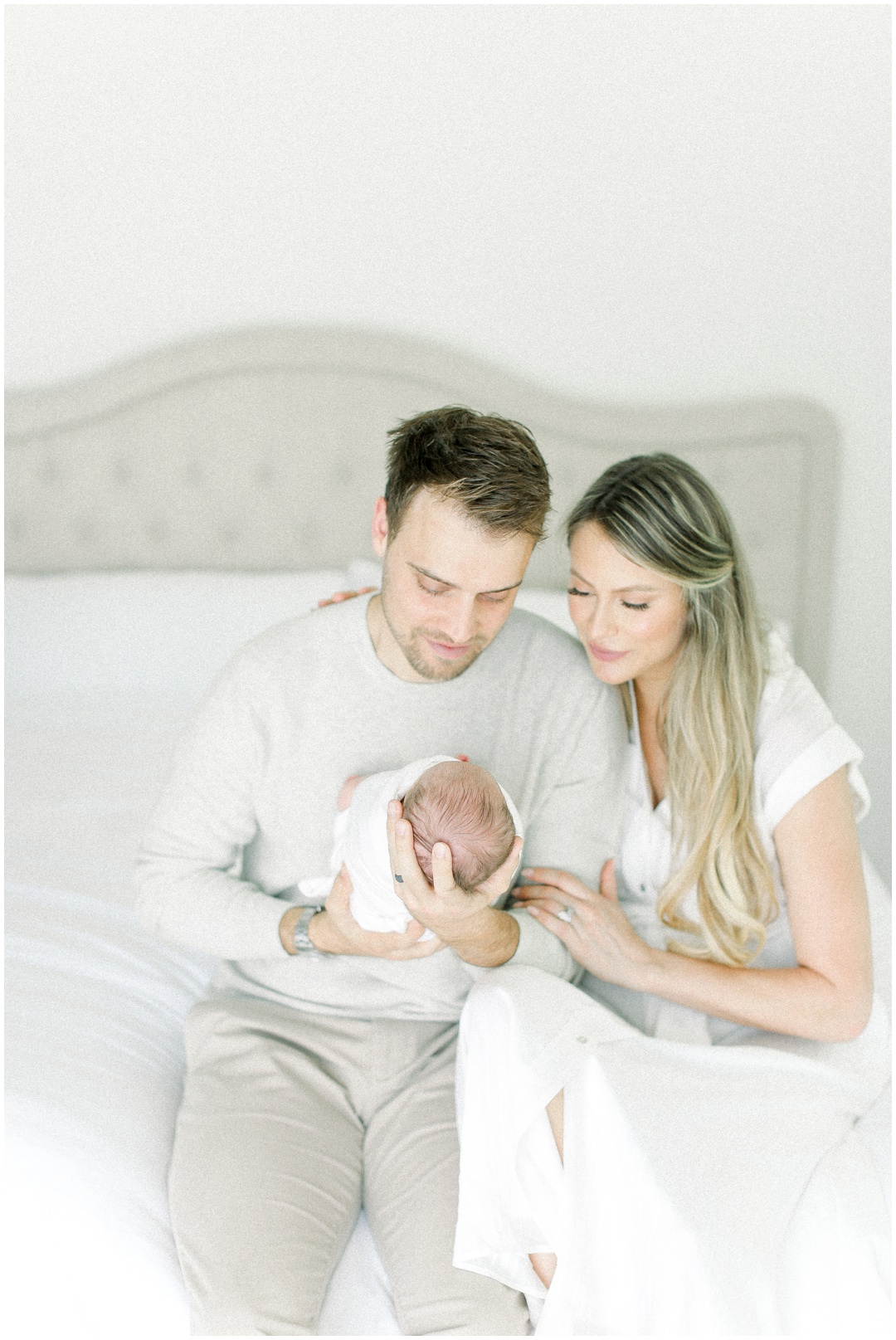 Newport_Beach_Newborn_Light_Airy_Natural_Photographer_Newport_Beach_Photographer_Orange_County_Family_Photographer_Cori_Kleckner_Photography_Newport_Beach_Photographer_newborn_Stephanie_Messiter_Steinhafel_David_Steinhafel_3847.jpg