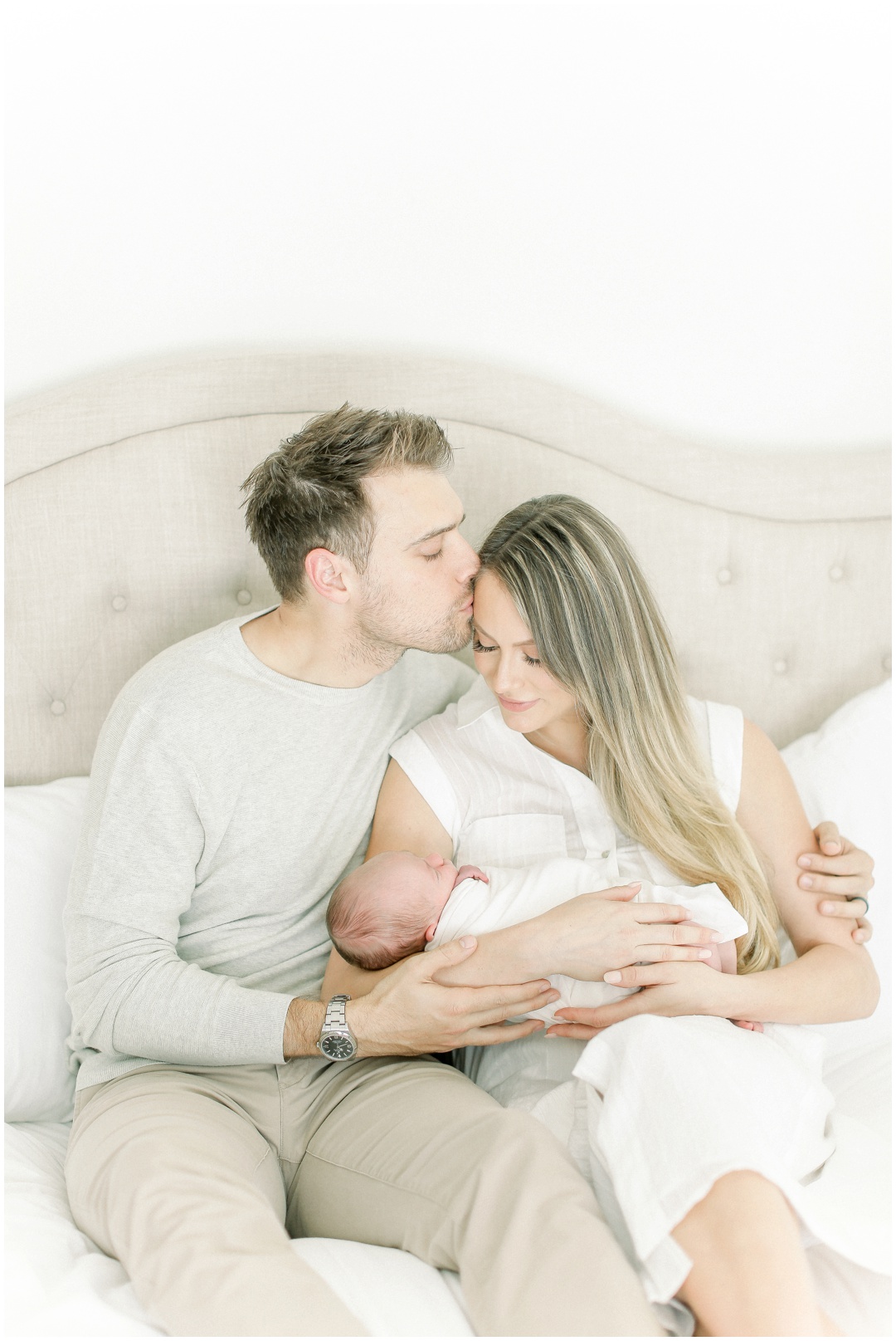 Newport_Beach_Newborn_Light_Airy_Natural_Photographer_Newport_Beach_Photographer_Orange_County_Family_Photographer_Cori_Kleckner_Photography_Newport_Beach_Photographer_newborn_Stephanie_Messiter_Steinhafel_David_Steinhafel_3814.jpg