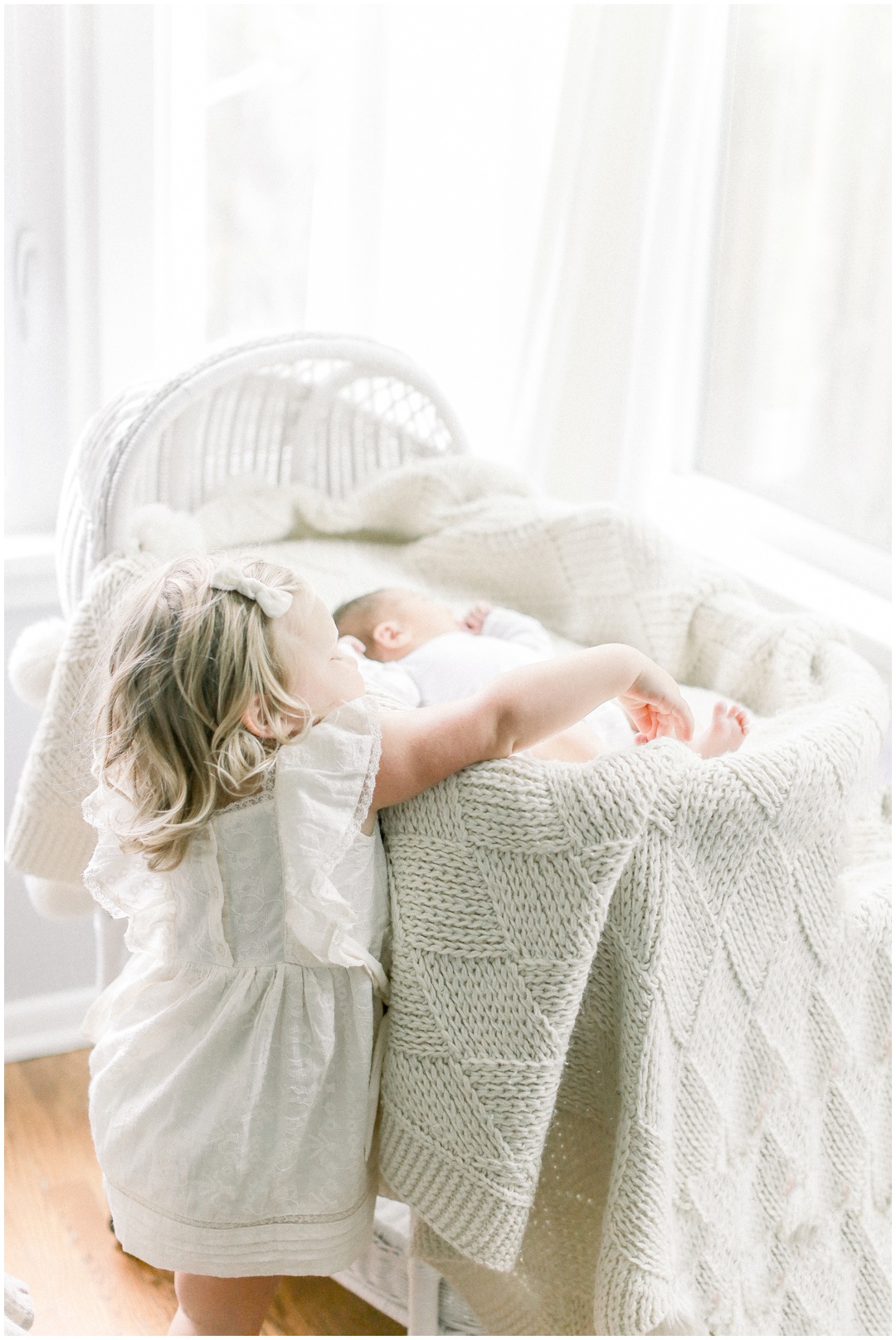 Newport_Beach_Newborn_Light_Airy_Natural_Photographer_Newport_Beach_Photographer_Orange_County_Family_Photographer_Cori_Kleckner_Photography_Newport_Beach_Photographer_Blaire_Baker_Brett_Baker_Caroline_Baker__3890.jpg