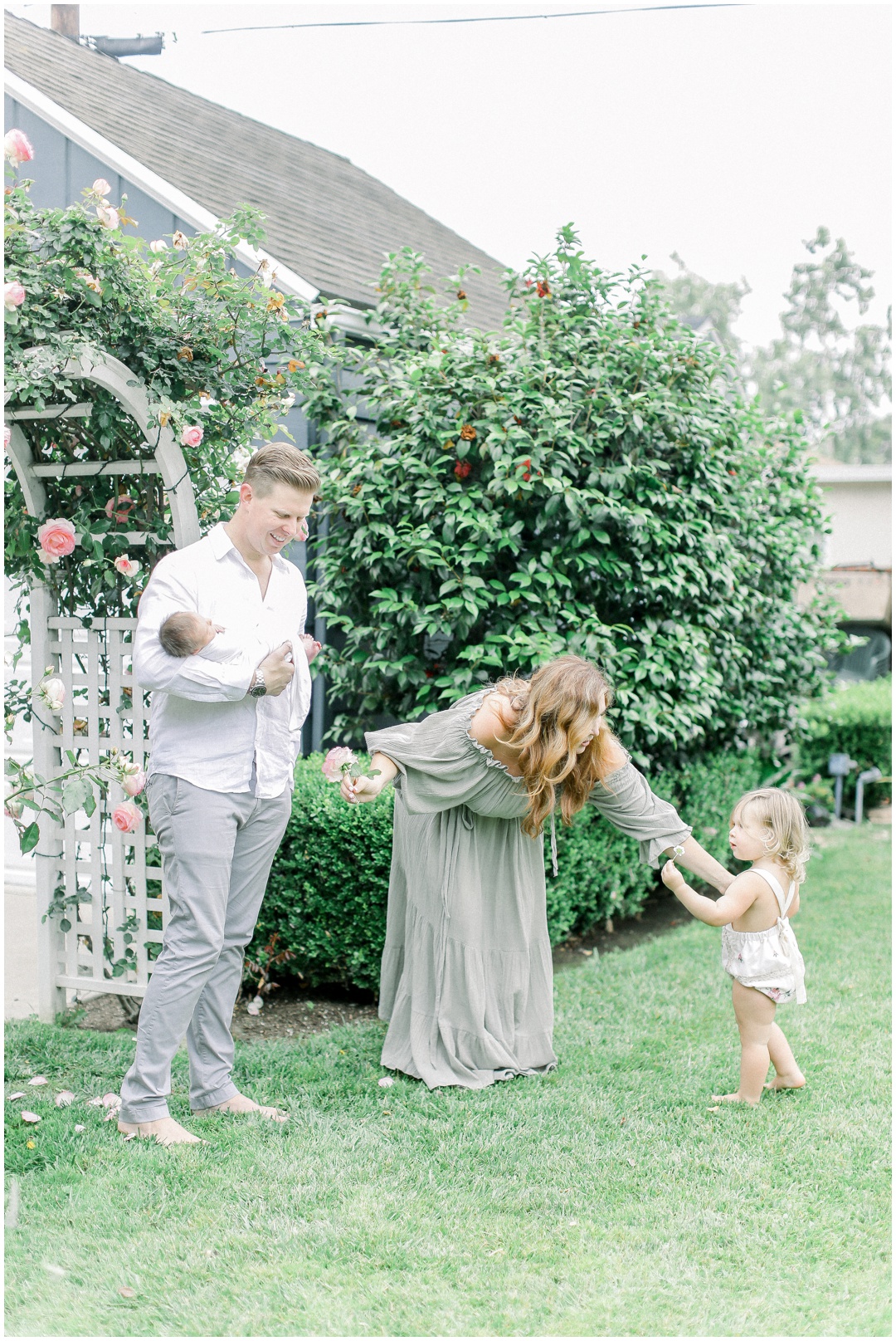 Newport_Beach_Newborn_Light_Airy_Natural_Photographer_Newport_Beach_Photographer_Orange_County_Family_Photographer_Cori_Kleckner_Photography_Newport_Beach_Photographer_Blaire_Baker_Brett_Baker_Caroline_Baker__3934.jpg