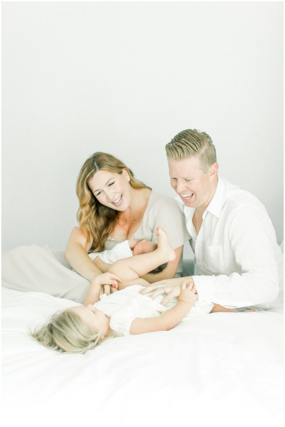 Newport_Beach_Newborn_Light_Airy_Natural_Photographer_Newport_Beach_Photographer_Orange_County_Family_Photographer_Cori_Kleckner_Photography_Newport_Beach_Photographer_Blaire_Baker_Brett_Baker_Caroline_Baker__3941.jpg