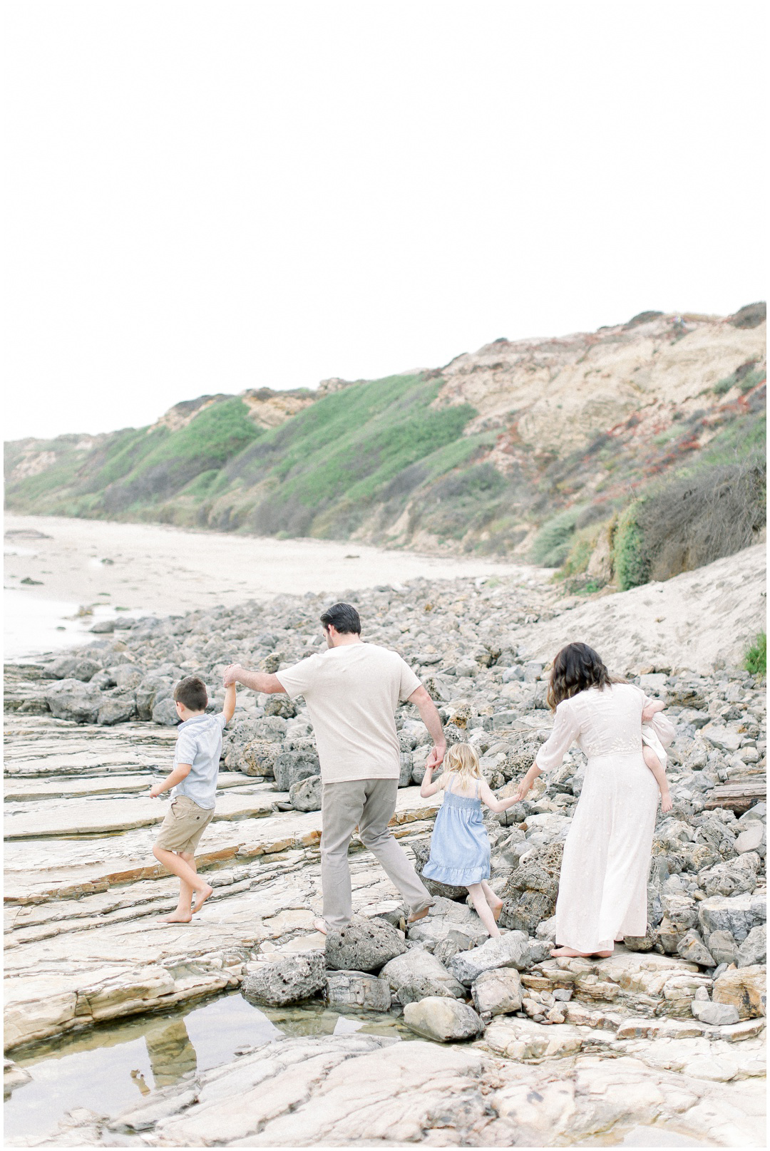 Newport_Beach_Newborn_Light_Airy_Natural_Photographer_Newport_Beach_Photographer_Orange_County_Family_Photographer_Cori_Kleckner_Photography_Newport_Beach_Photographer_Alexis_McElwee__4052.jpg