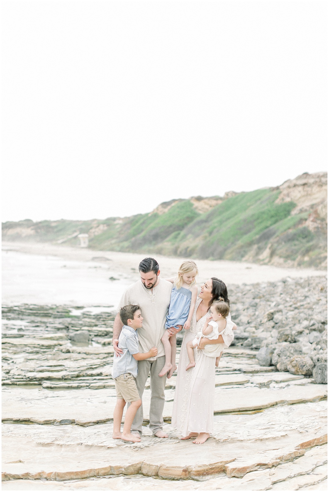 Newport_Beach_Newborn_Light_Airy_Natural_Photographer_Newport_Beach_Photographer_Orange_County_Family_Photographer_Cori_Kleckner_Photography_Newport_Beach_Photographer_Alexis_McElwee__4048.jpg