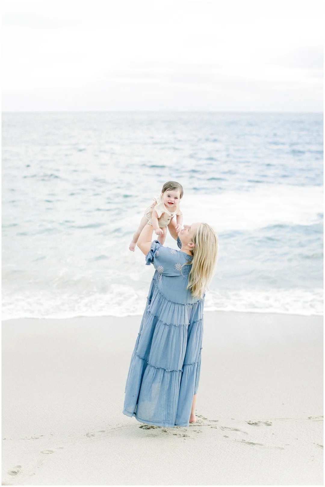 Newport+Beach+Newborn+Photographer+Orange+County+Family+Photographer+Cori+Kleckner+Photography+The+McClure+Family+Gracie+McClure_4389.jpg
