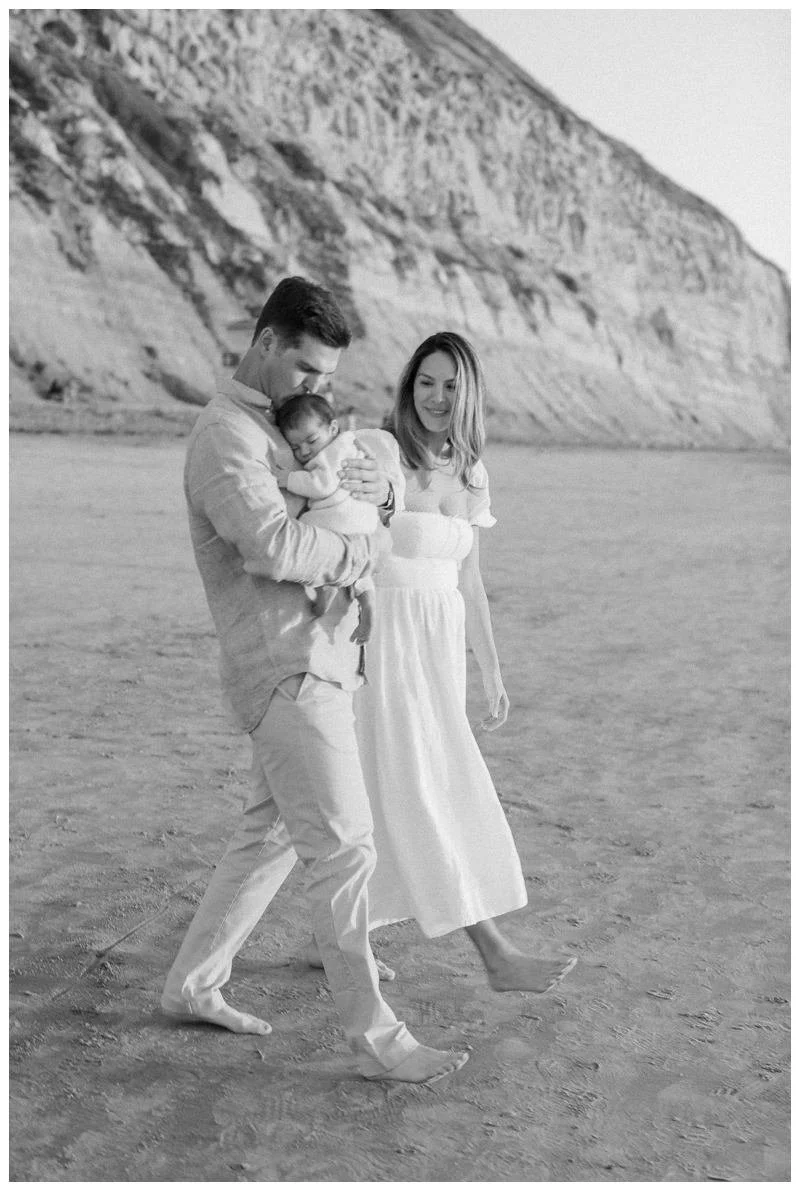 san-diego-family-photographer-torrey-pines-one-month-baby-beach-session_8059.jpg