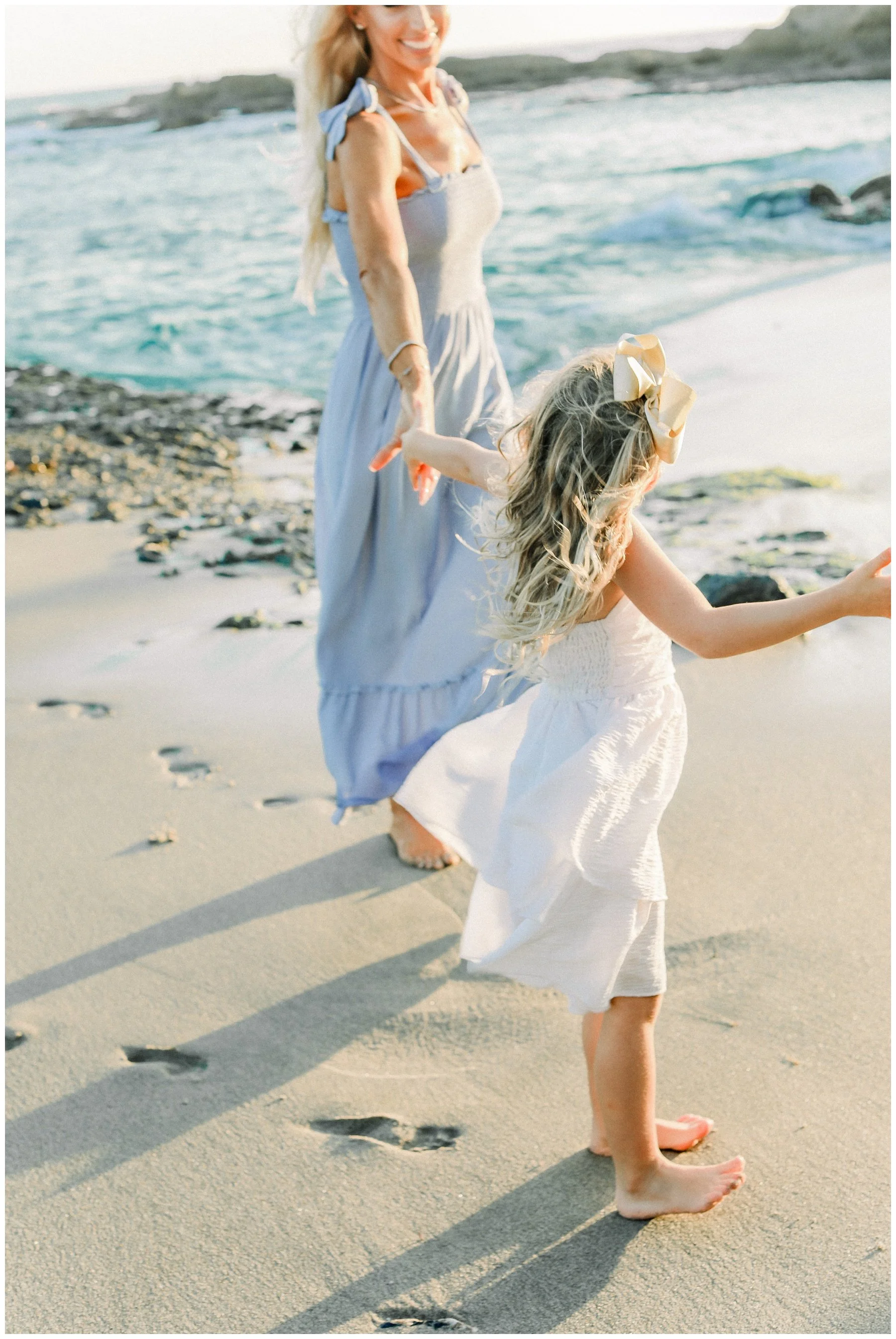 Laguna_Beach_Photographer_Montage_Laguna_Beach_Cori_Kleckner_Photography_The_Fligor_Family_Laura_Rob__0275.jpg