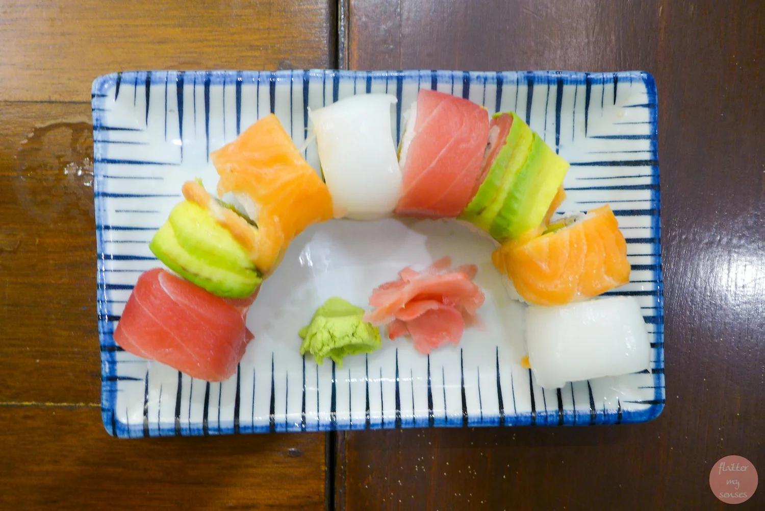 Rainbow Roll (Php 200)