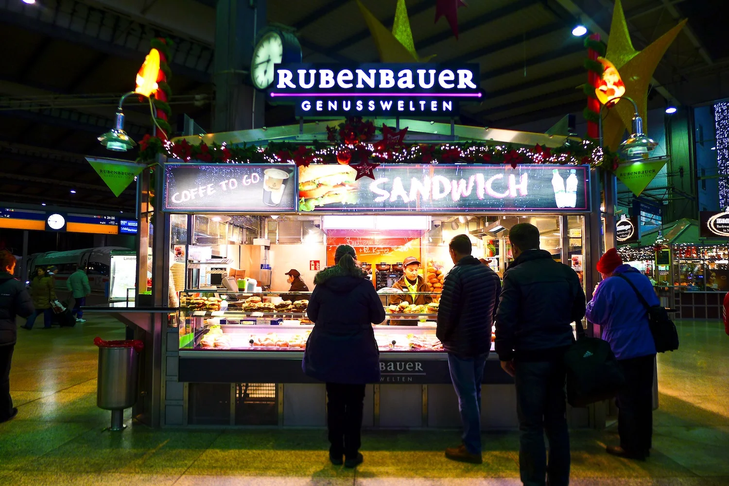 Your Food Options in Munich's Hauptbahnhof