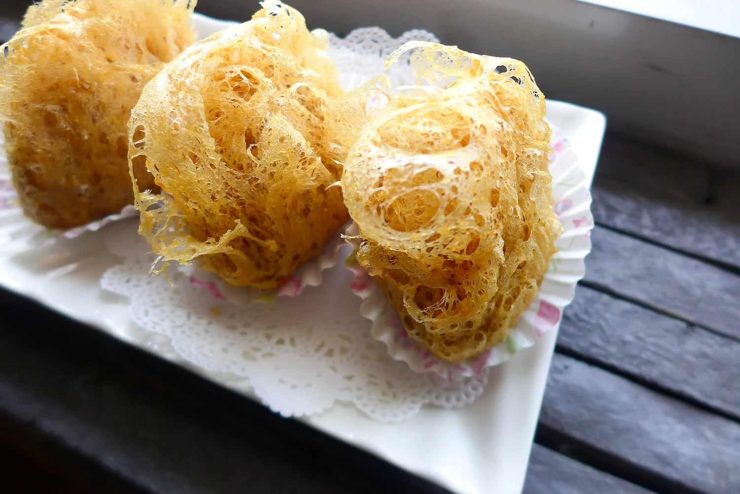 Deep-Fried Yam Dumpling with Scallop, Minced Pork & Mushroom