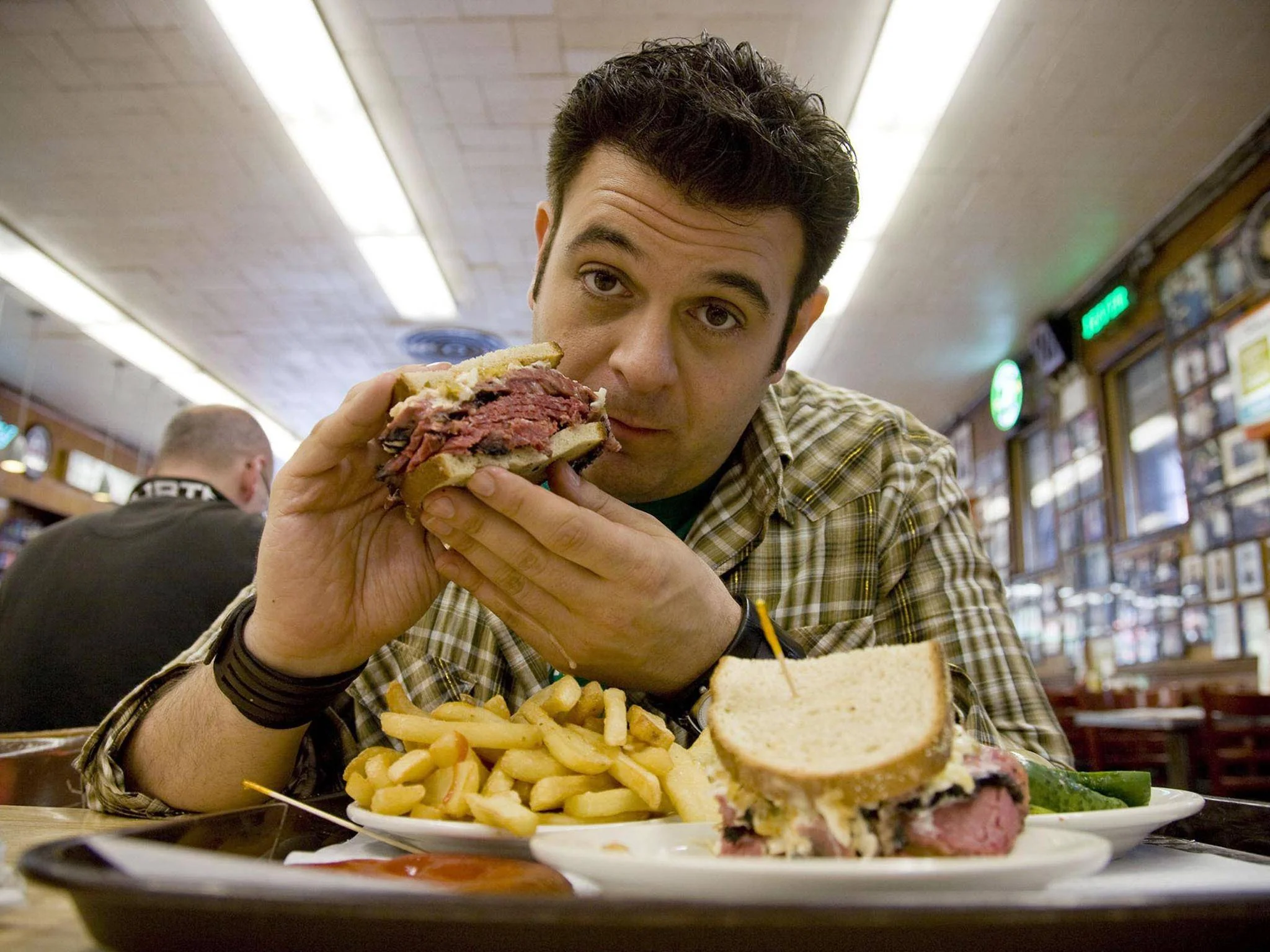 adam-richman-man-vs-food.jpg