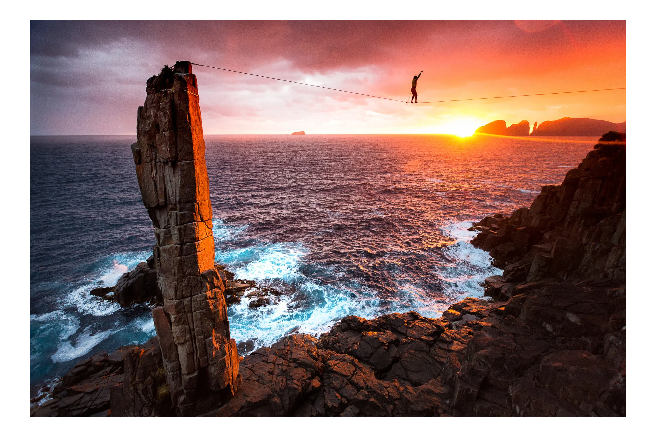 Moai Highlining - Tasmania