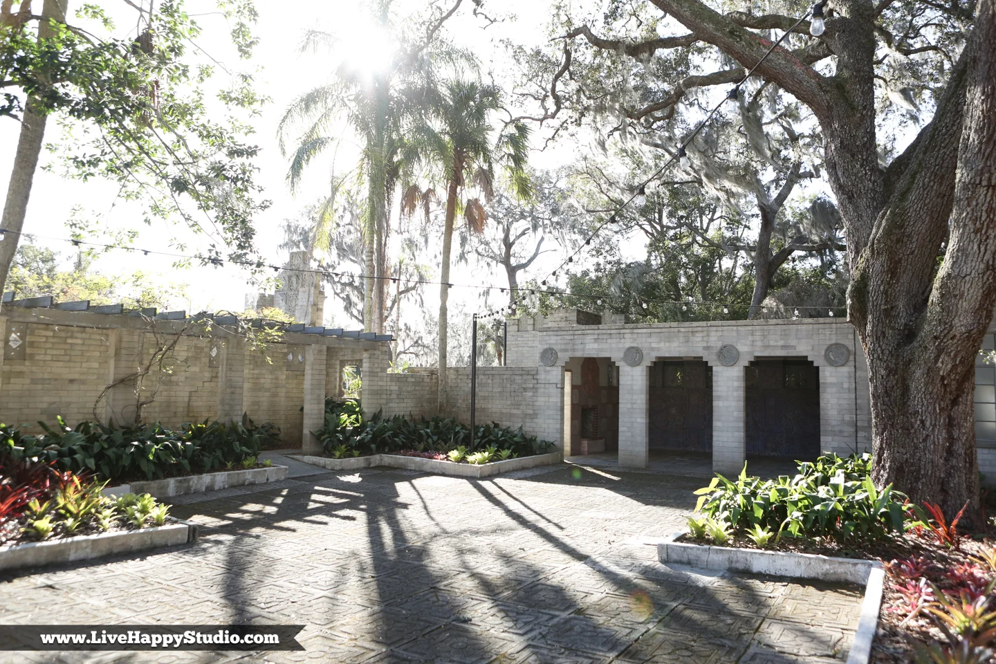 Mayan Courtyard - Outdoor Reception or Cocktail Hour Space