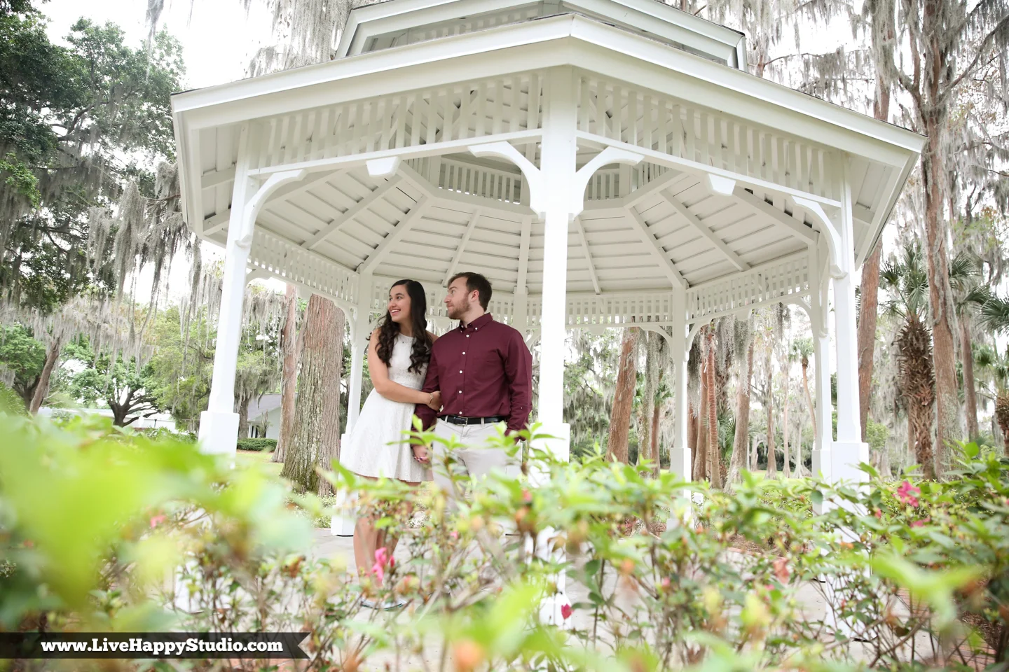 www.livehappystudio.com-cypress-grove-park-orlando-florida-engagement-photographer-candid-gazebo-park-16.jpg