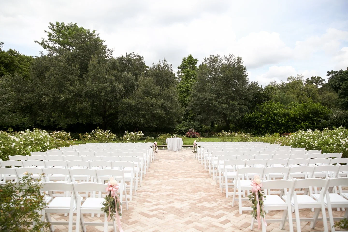 VENUE SPOTLIGHT Harry P. Leu Gardens Orlando, FL Romantic Garden