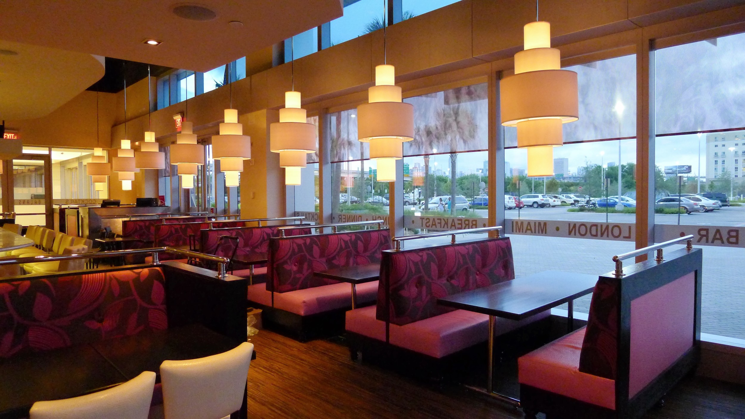 rollershades1.JPG