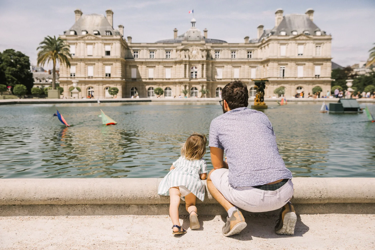 jardin-de-luxembourg-boats-1.jpg