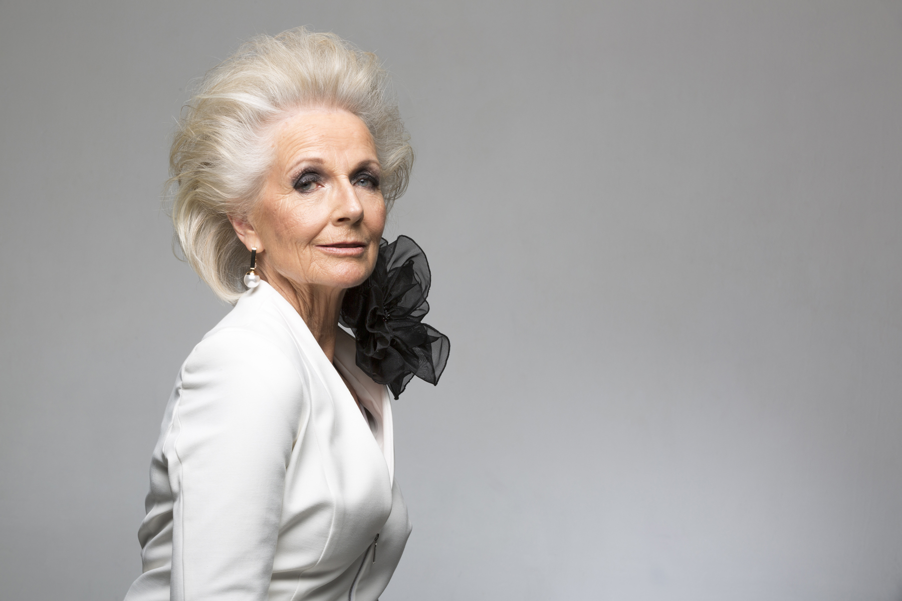 60+ FASHION_2191 as Smart Object-1.jpg