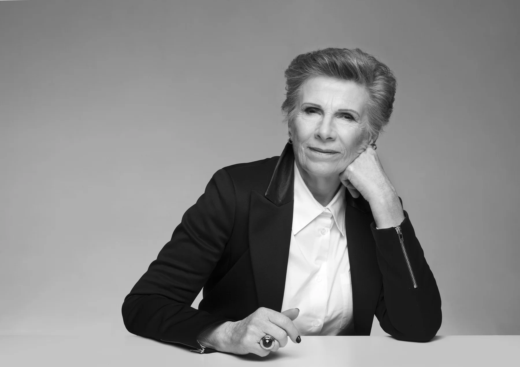 60+ FASHION0966 as Smart Object-1.jpg