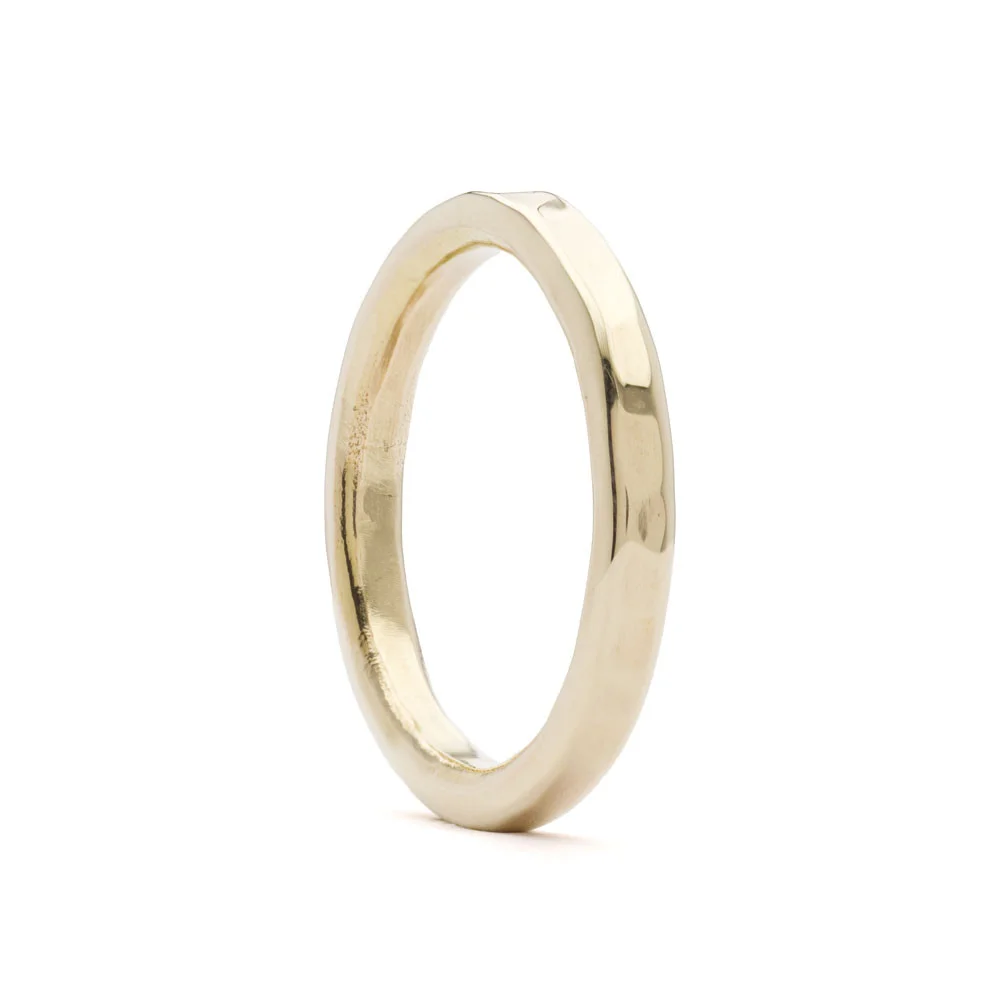 ring_gold_thick_1000.jpg