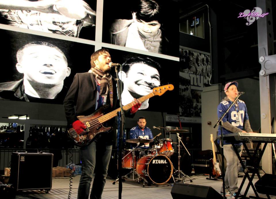 Me and my Road Worn Precision at Met Life Stadium; 11/2014)