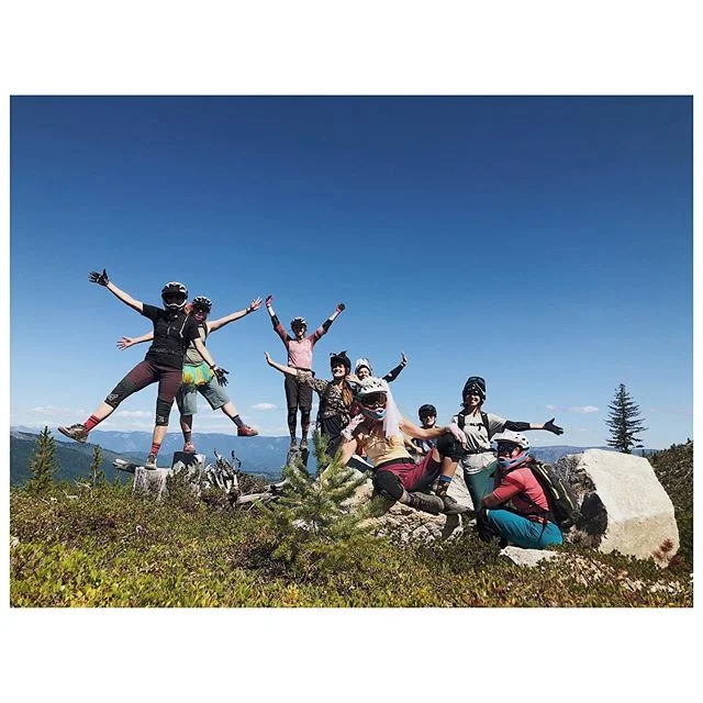 Lady gang so strong this weekend 🔥🔥🔥 celebrating our soul sister @friedchickencait &mdash; thanks for having us @alpine_lakes_high_camp