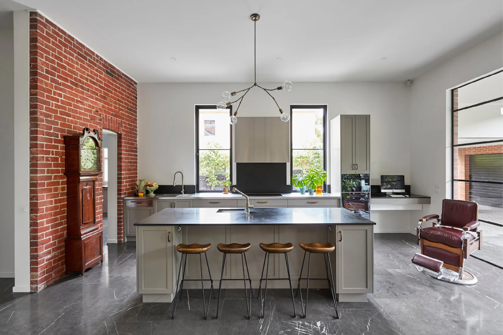 R & T Hartley Construction