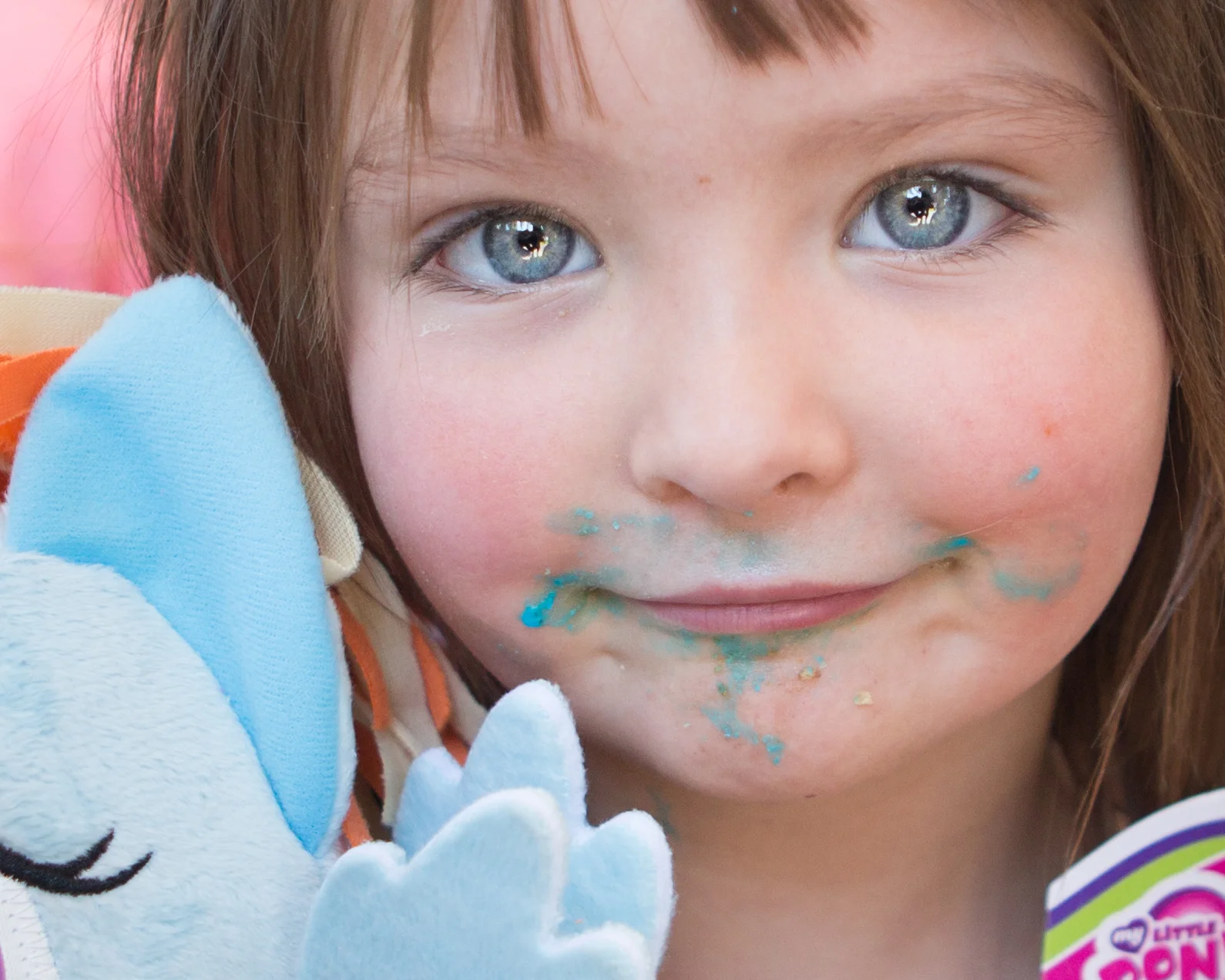 391A7117 catlin eyes messy 2000px.jpg