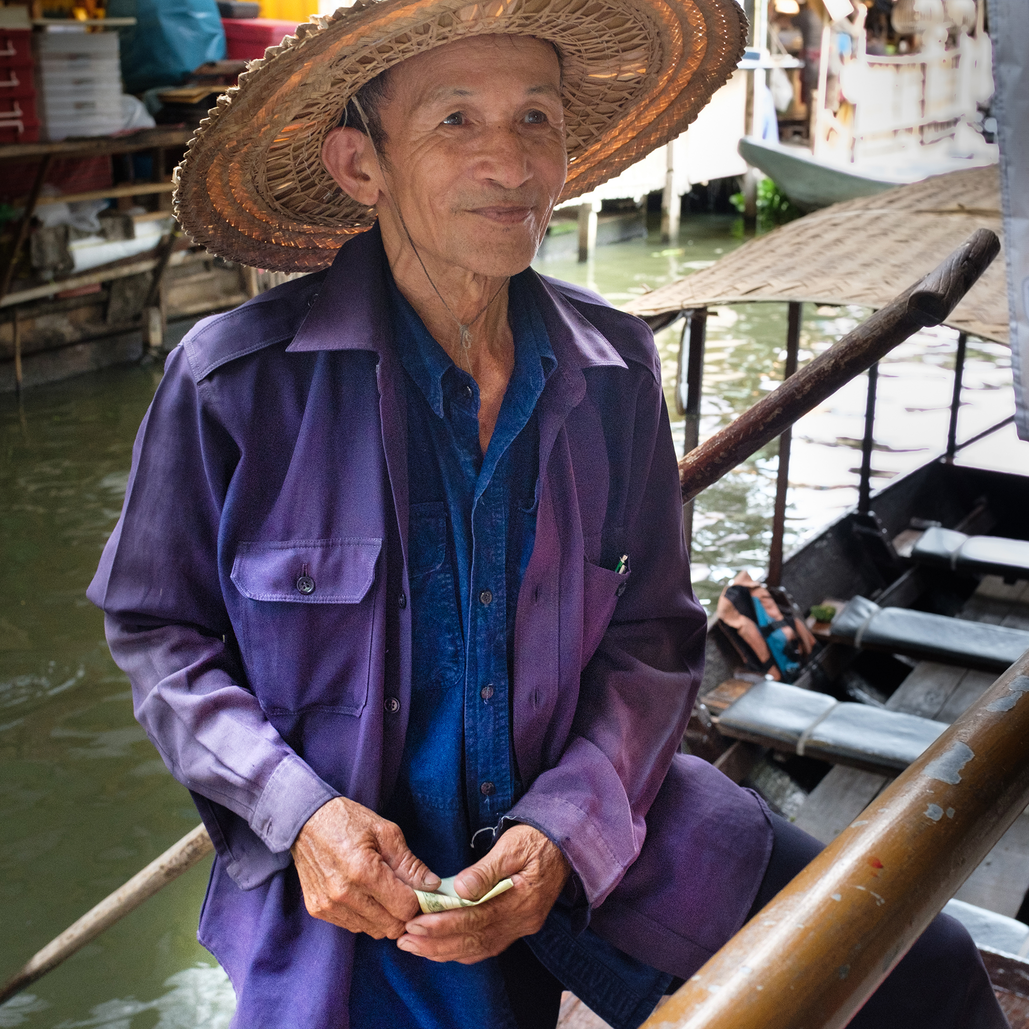 longboat captain 3952 2000px.jpg