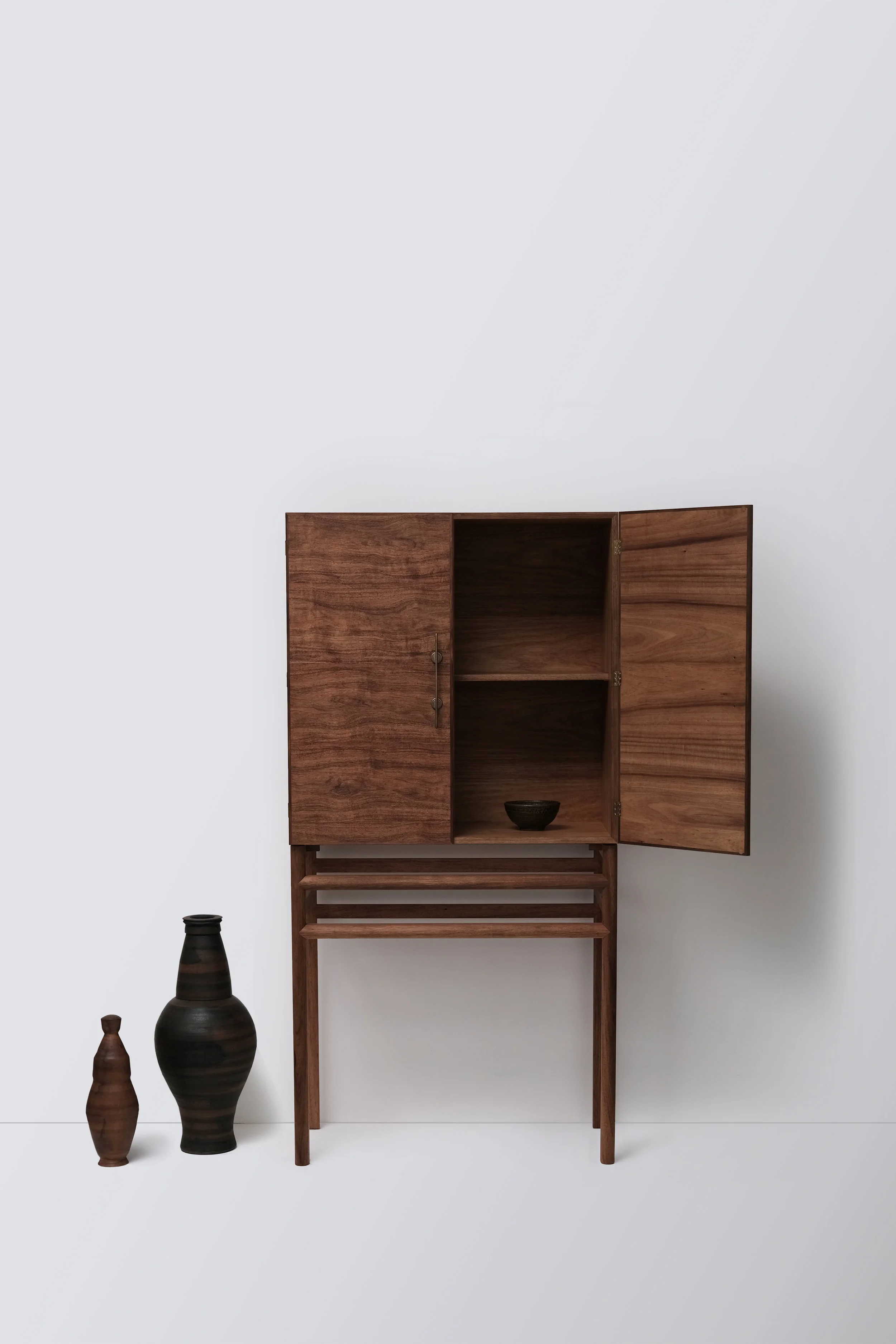 Cabinet Front-4-light.jpg