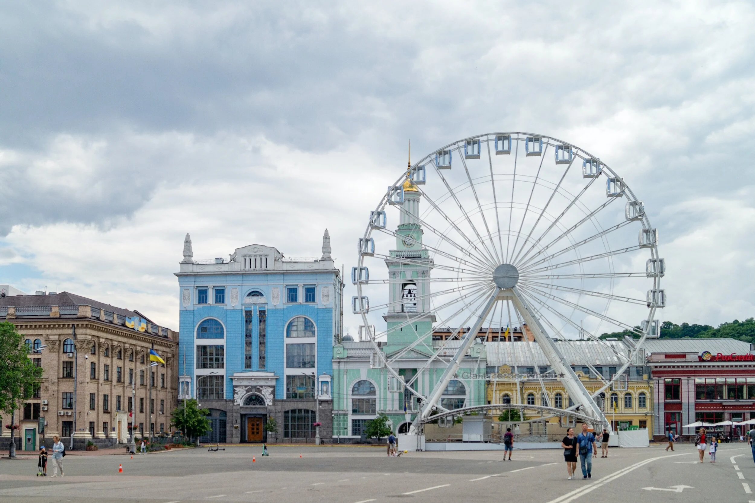 A Tale of Two Churches: Ukraine Stories 1/7