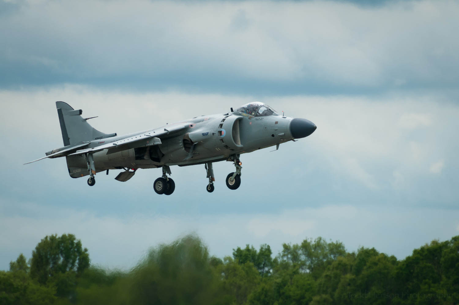 Harrier Vertical Landing. Pilot: Art Nalls. Camera settings: 400mm, 1/1000 sec, f/6.3