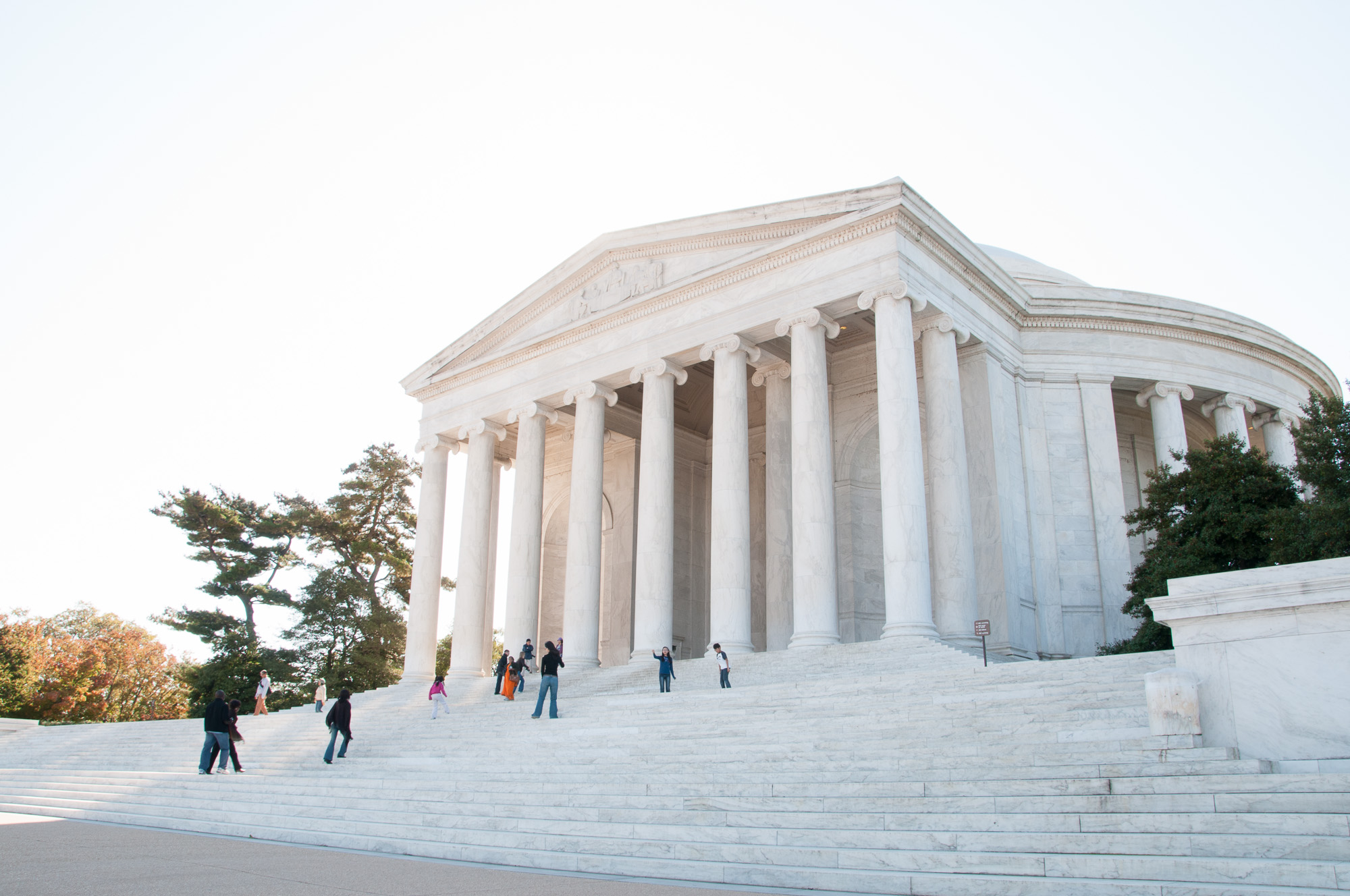 thomas-jefferson-memorial-image-1_THP.jpg