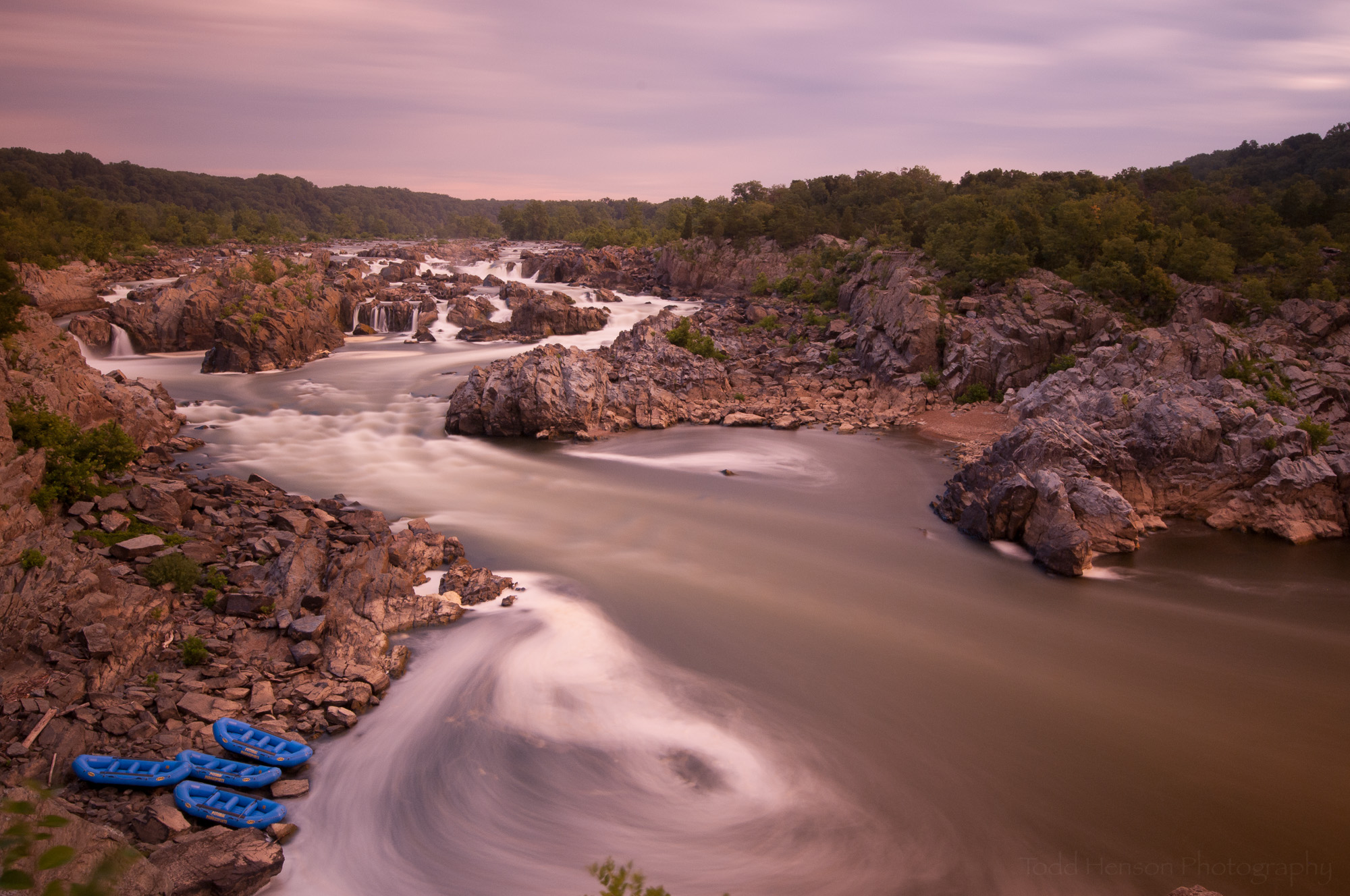 Unprocessed raw image with 10-stop ND filter and Gold-N-Blue polarizer (more toward the gold side).