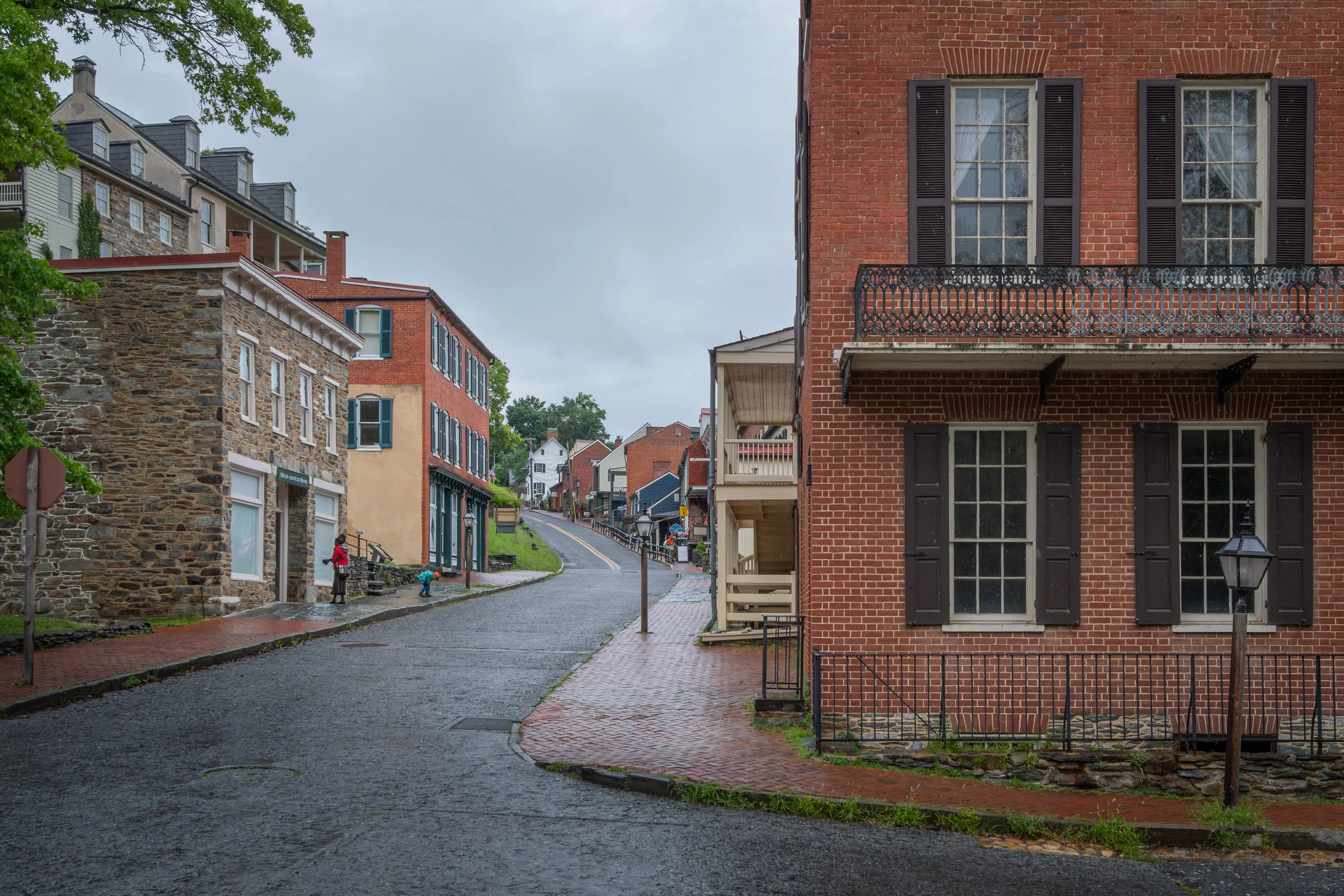 The intersection of Shenandoah St and High St in Harpers Ferry, West Virginia