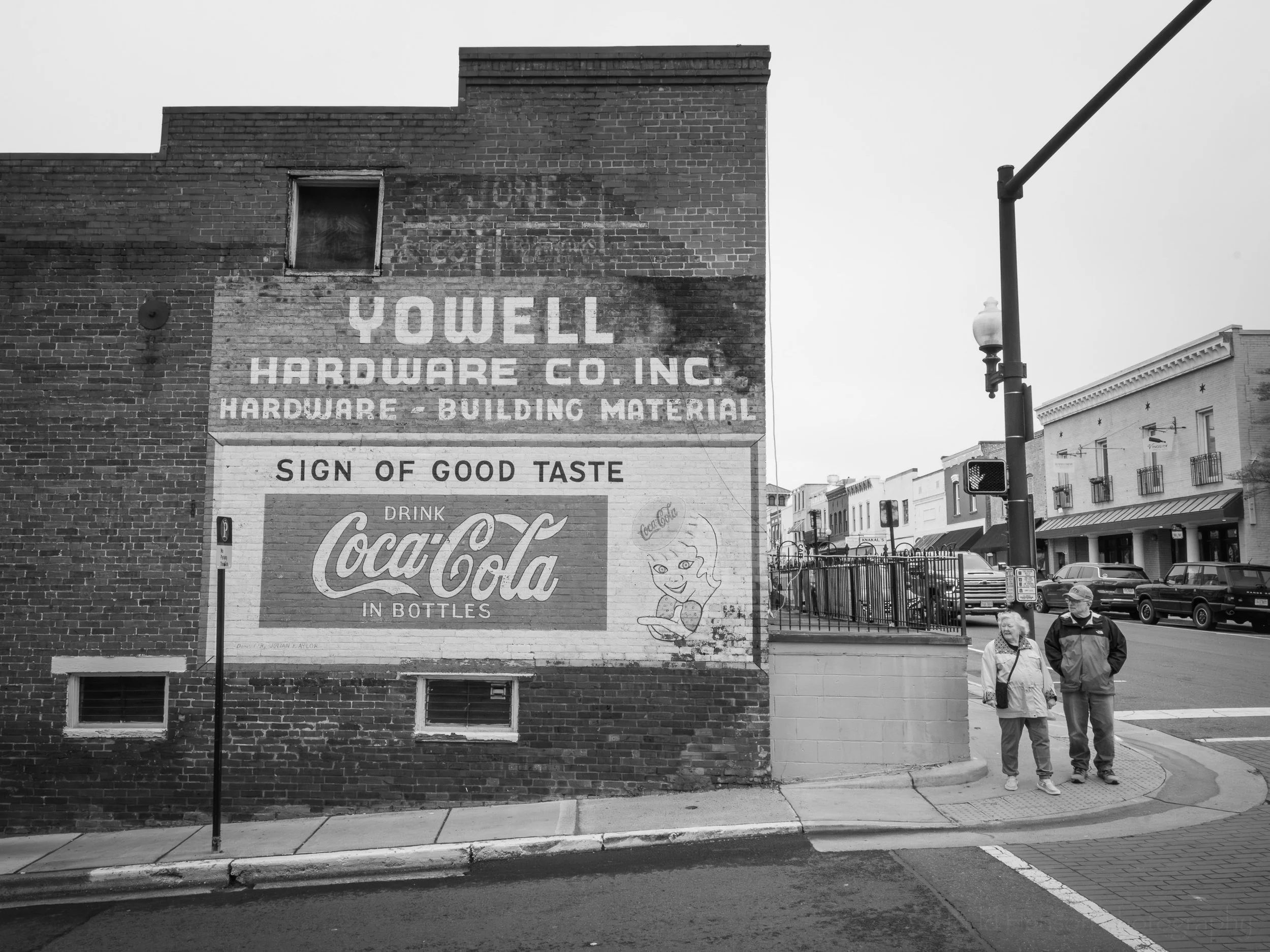 Yowell Hardware wall mural in Culpeper, Virginia