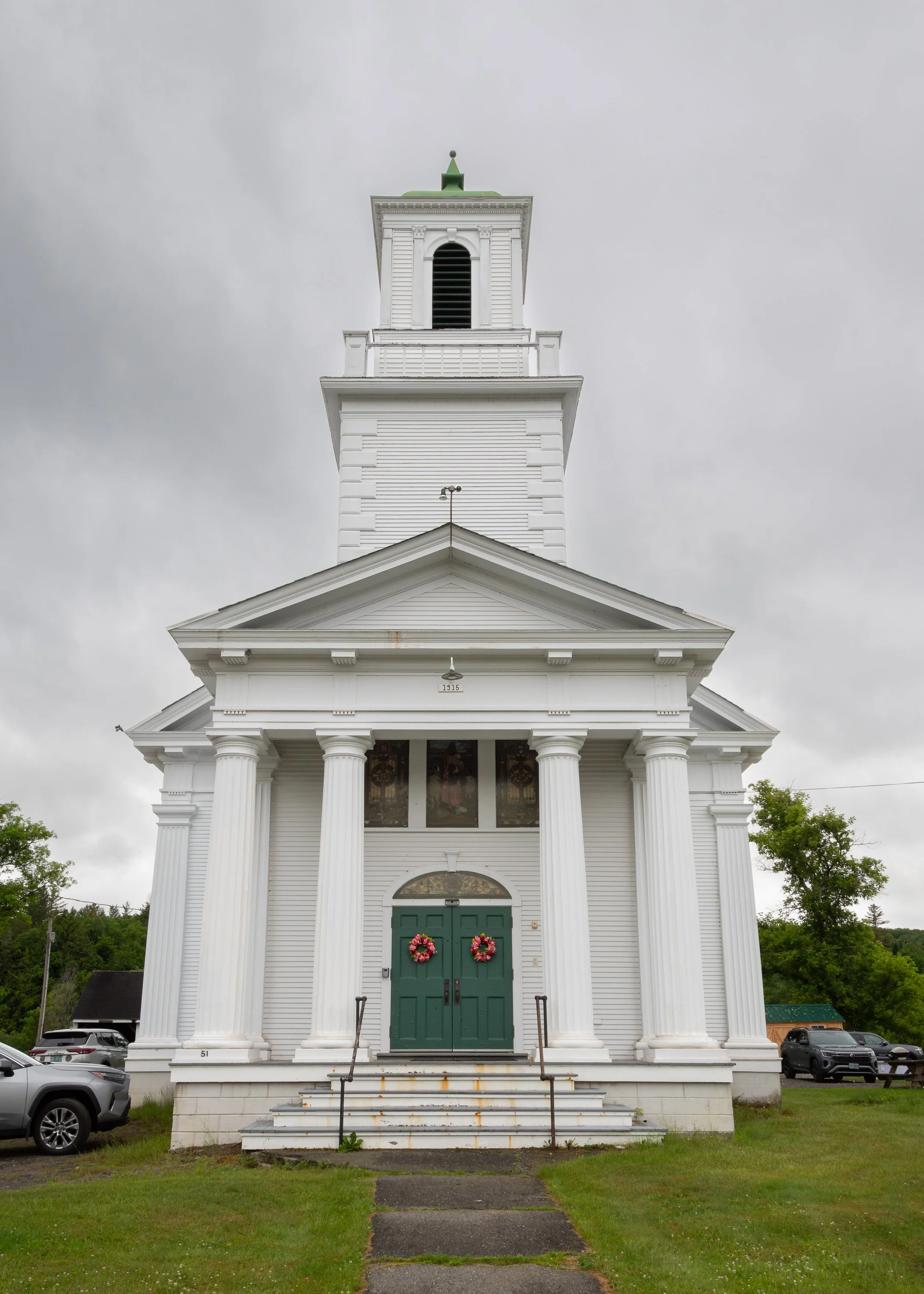 A front view of the First Baptist Church of North Stratford