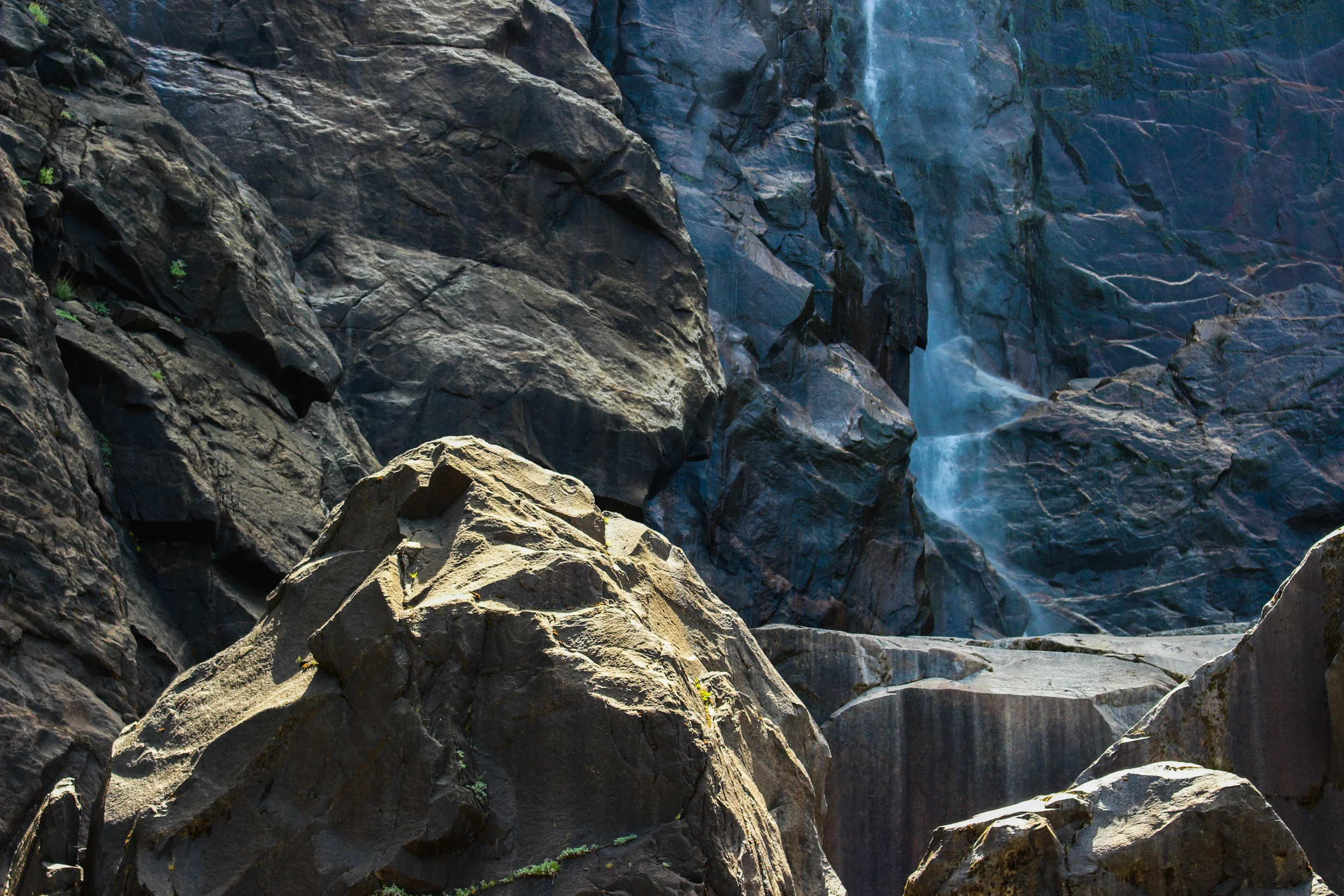 Bridal Falls waterfall and the house-sized boulders.