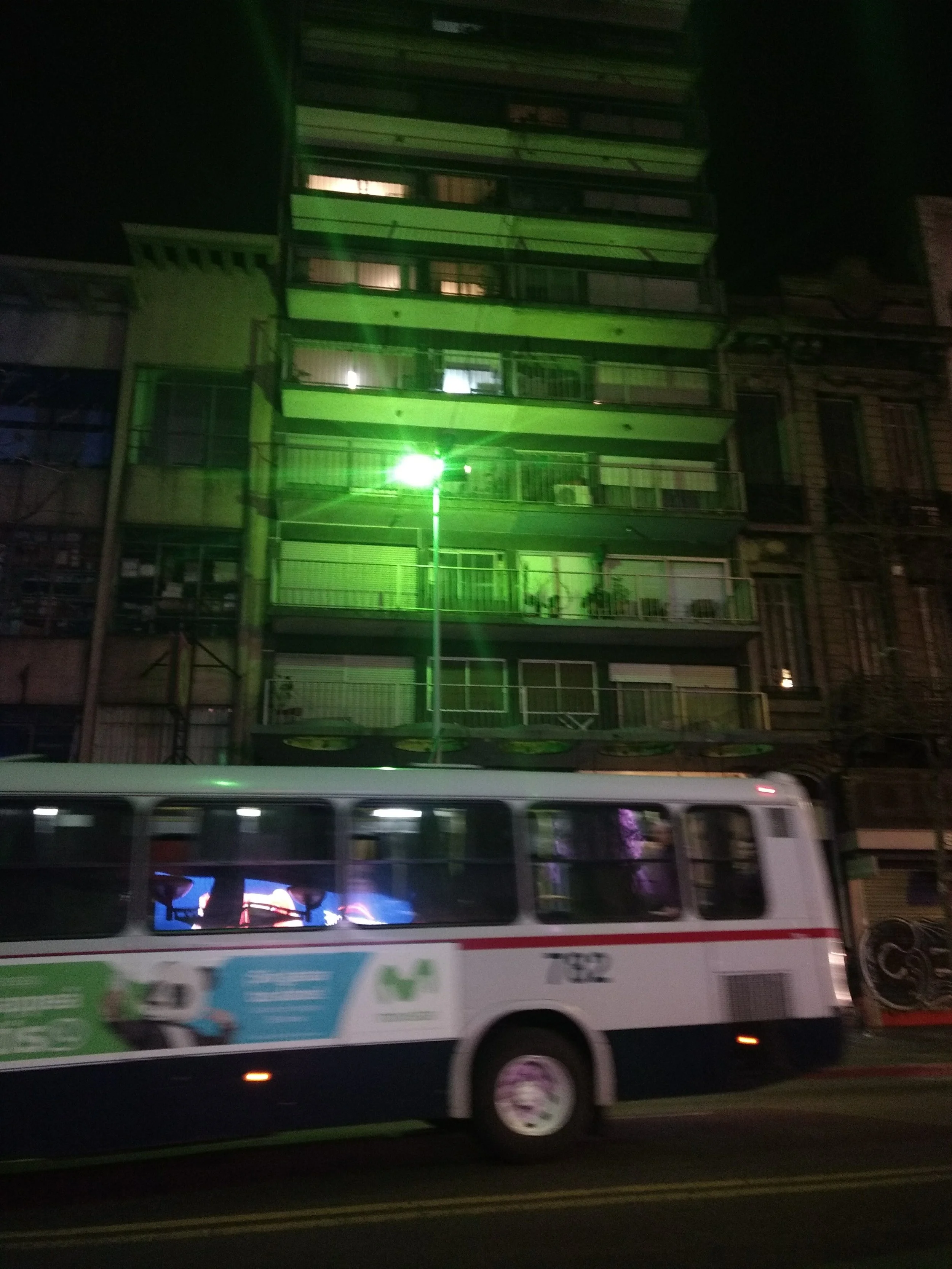 BUS_782.jpg