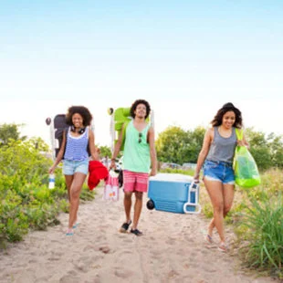 How to Pack a Cooler so You Don’t Give Your Friends Food Poisoning!