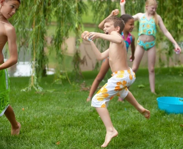 Dad’s Invention fills 100 Water Balloons in less than a Minute