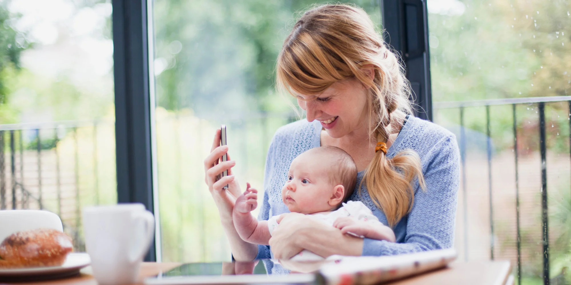 6 Supportive Apps For Breastfeeding Moms